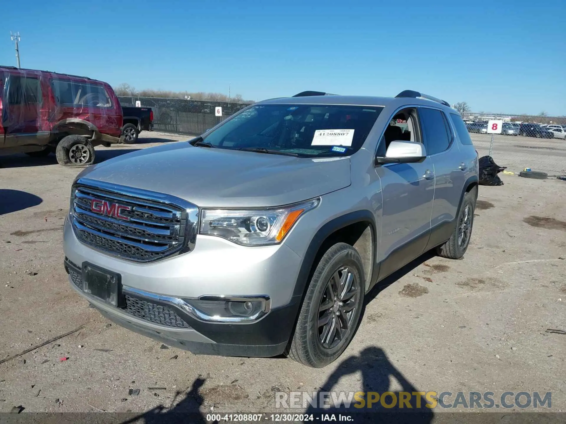 2 fotografías del automóvil dañado 1GKKNMLS8KZ283605 GMC ACADIA 2019