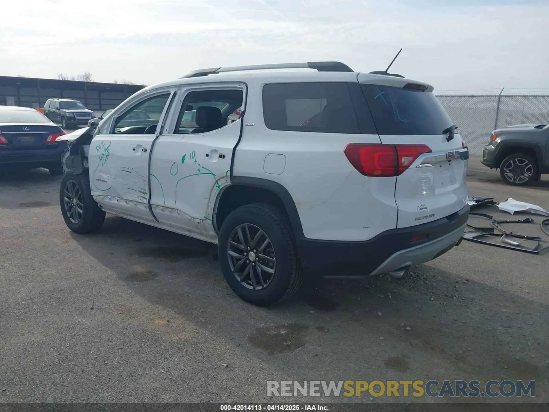3 fotografías del automóvil dañado 1GKKNMLSXKZ206301 GMC ACADIA 2019