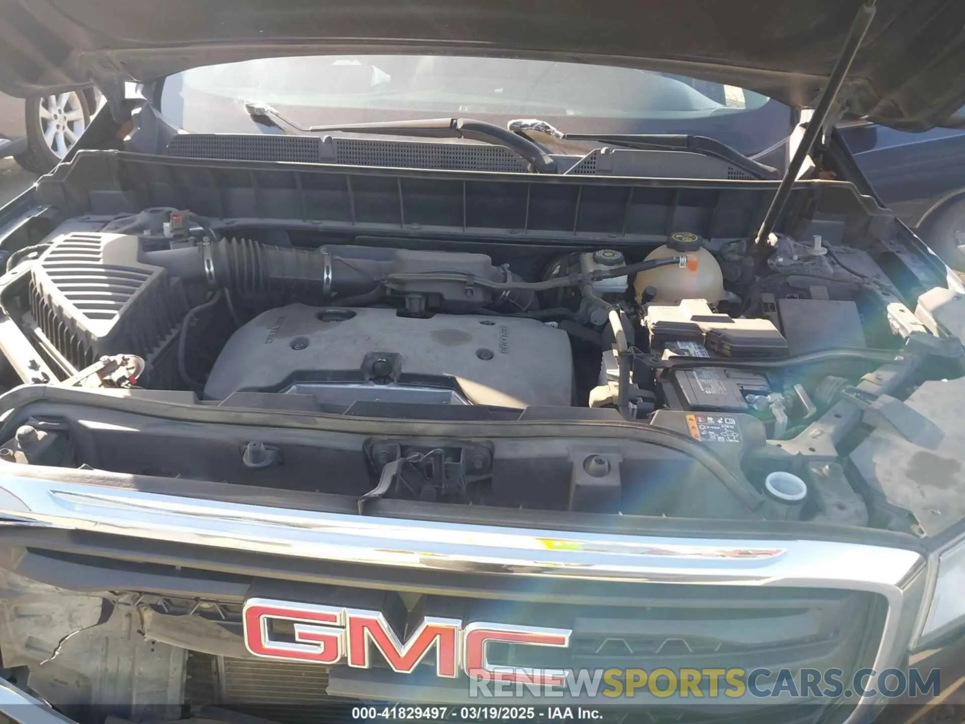 10 fotografías del automóvil dañado 1GKKNRLA1KZ254550 GMC ACADIA 2019