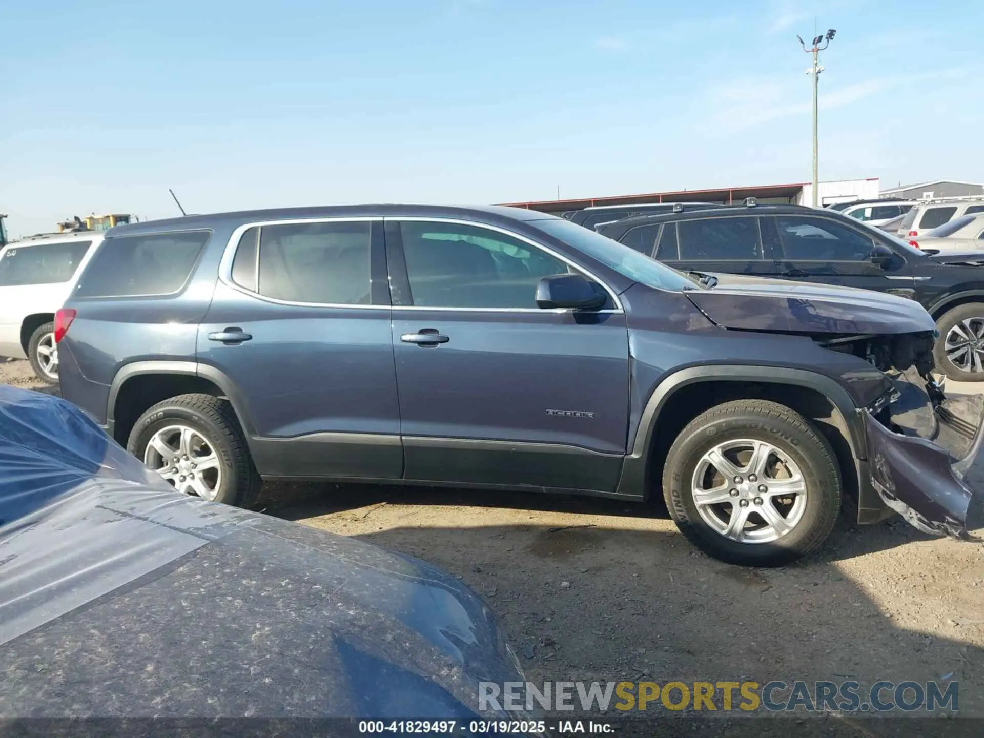 14 fotografías del automóvil dañado 1GKKNRLA1KZ254550 GMC ACADIA 2019