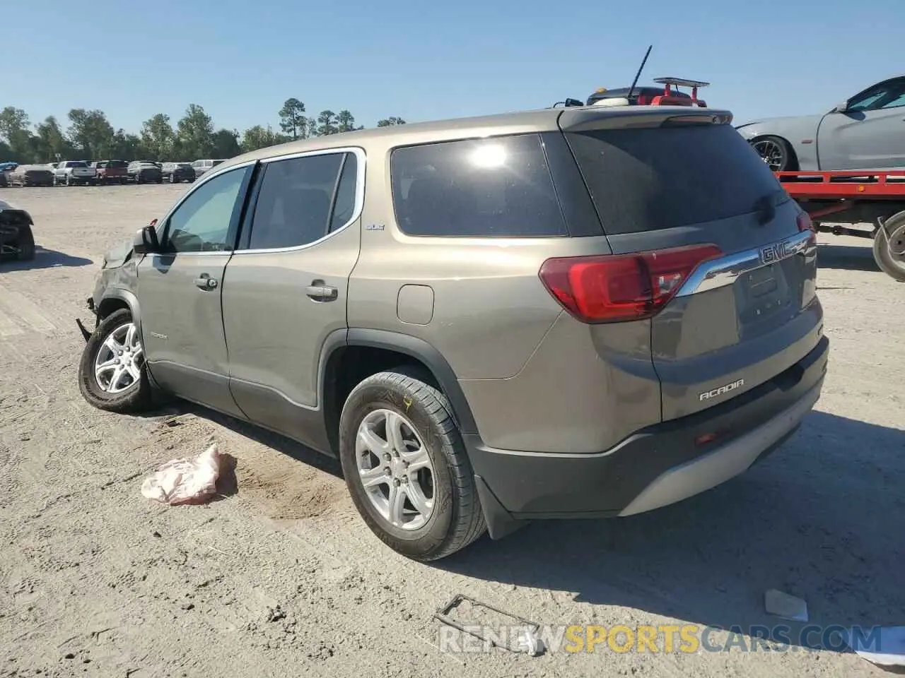2 fotografías del automóvil dañado 1GKKNRLA4KZ194179 GMC ACADIA 2019