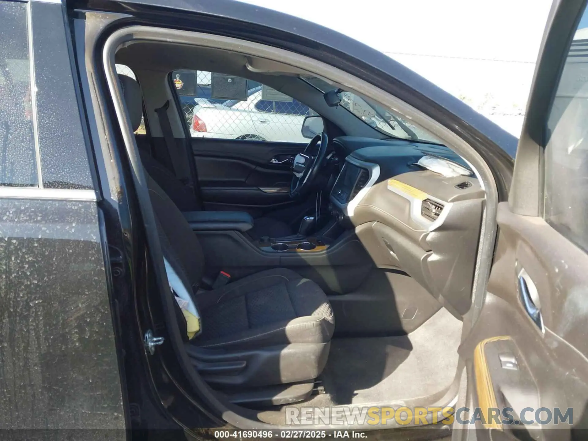 5 fotografías del automóvil dañado 1GKKNRLA7KZ173858 GMC ACADIA 2019
