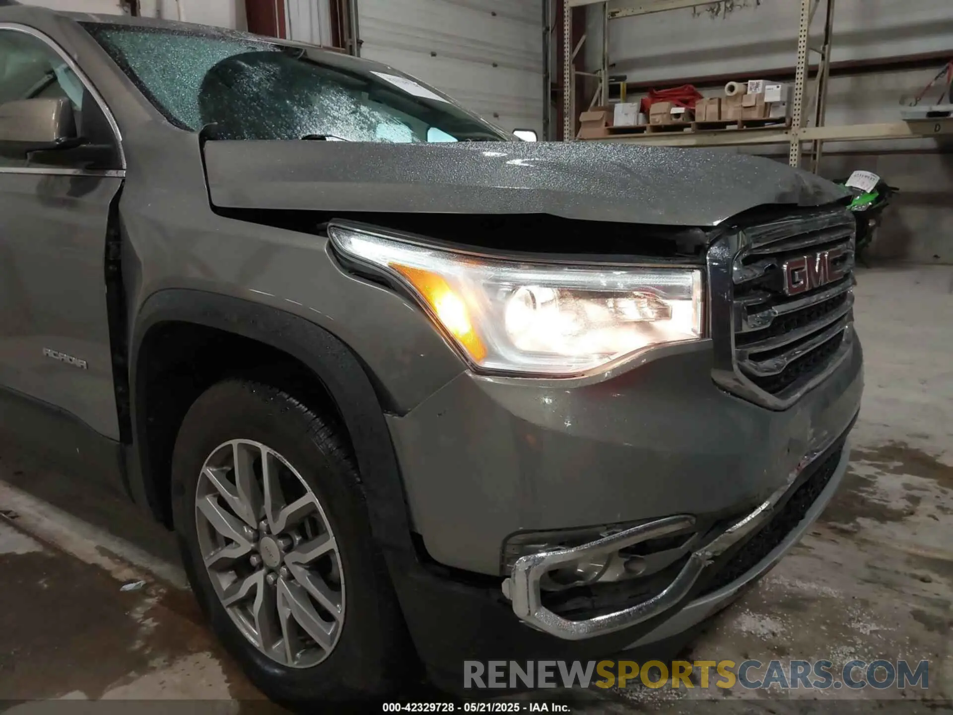 18 fotografías del automóvil dañado 1GKKNSLA4KZ264772 GMC ACADIA 2019