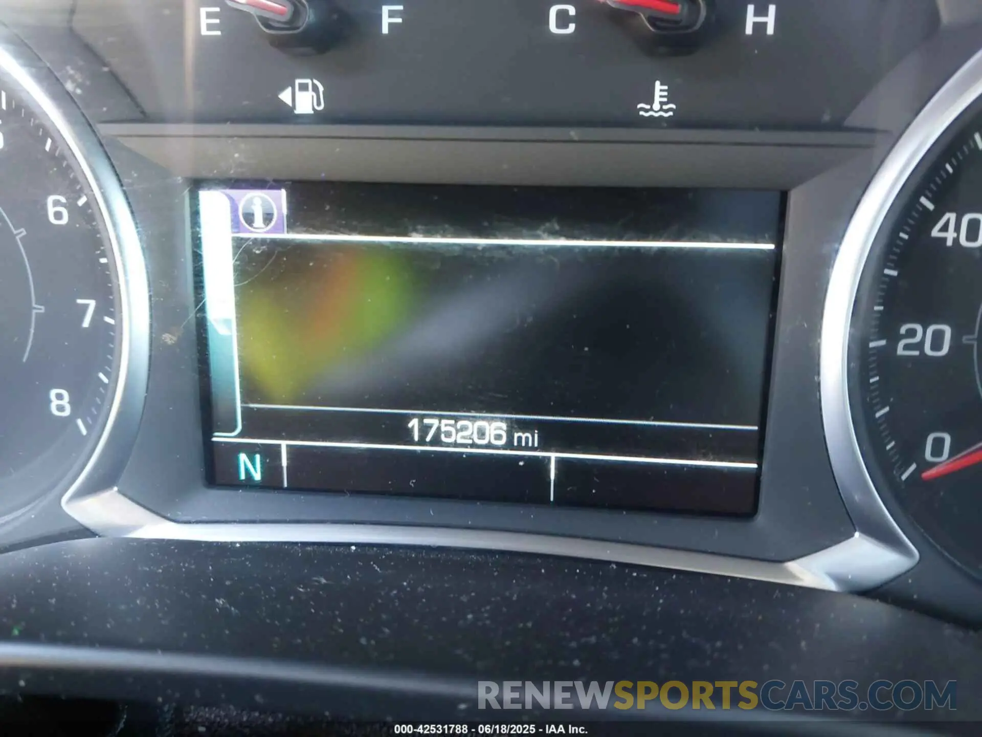 16 fotografías del automóvil dañado 1GKKNSLA9KZ263486 GMC ACADIA 2019