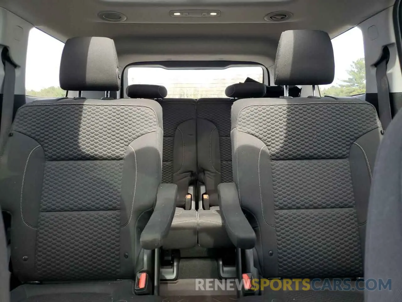 10 fotografías del automóvil dañado 1GKKNSLS0KZ240722 GMC ACADIA 2019