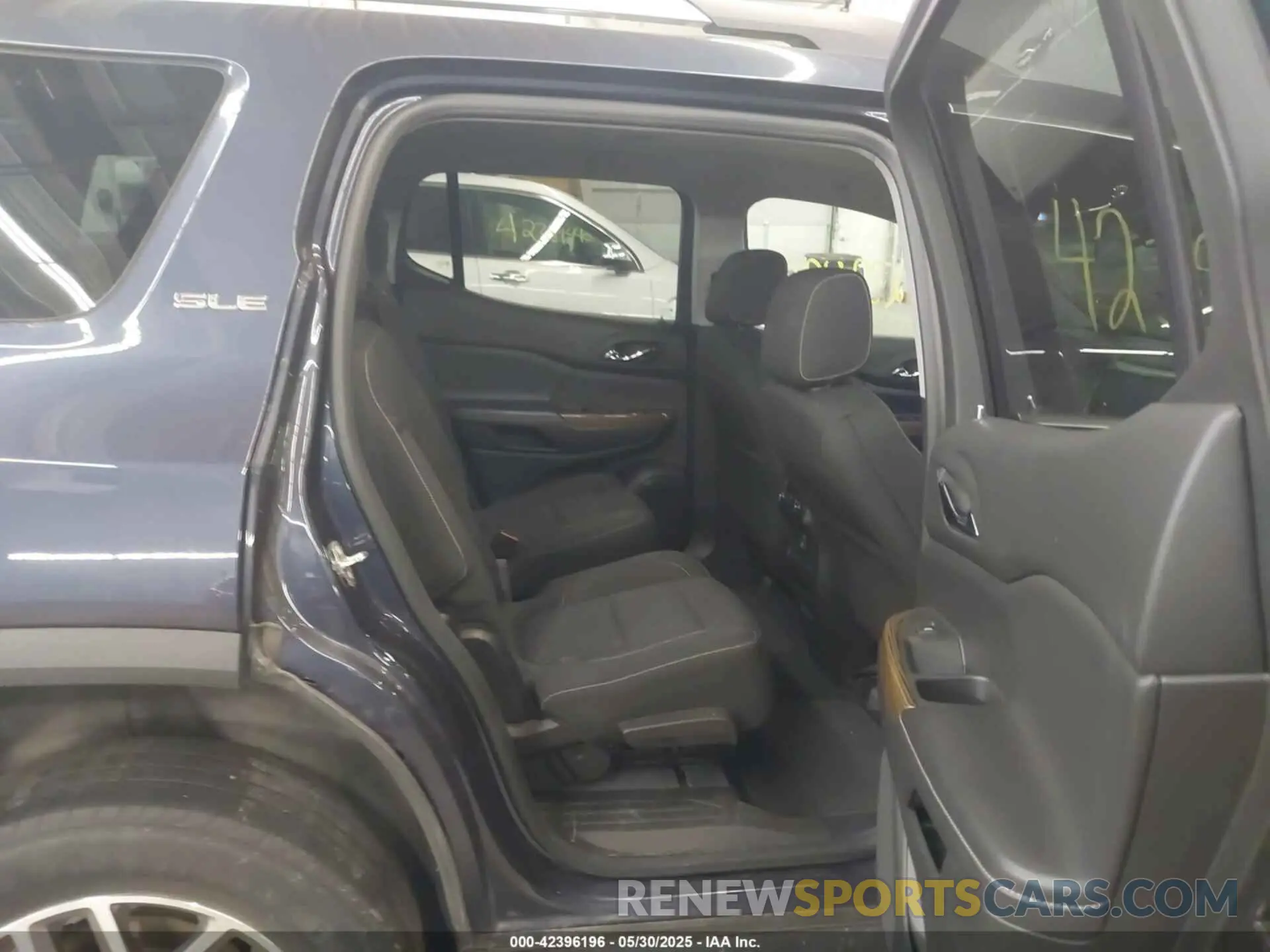 8 fotografías del automóvil dañado 1GKKNSLSXKZ141454 GMC ACADIA 2019