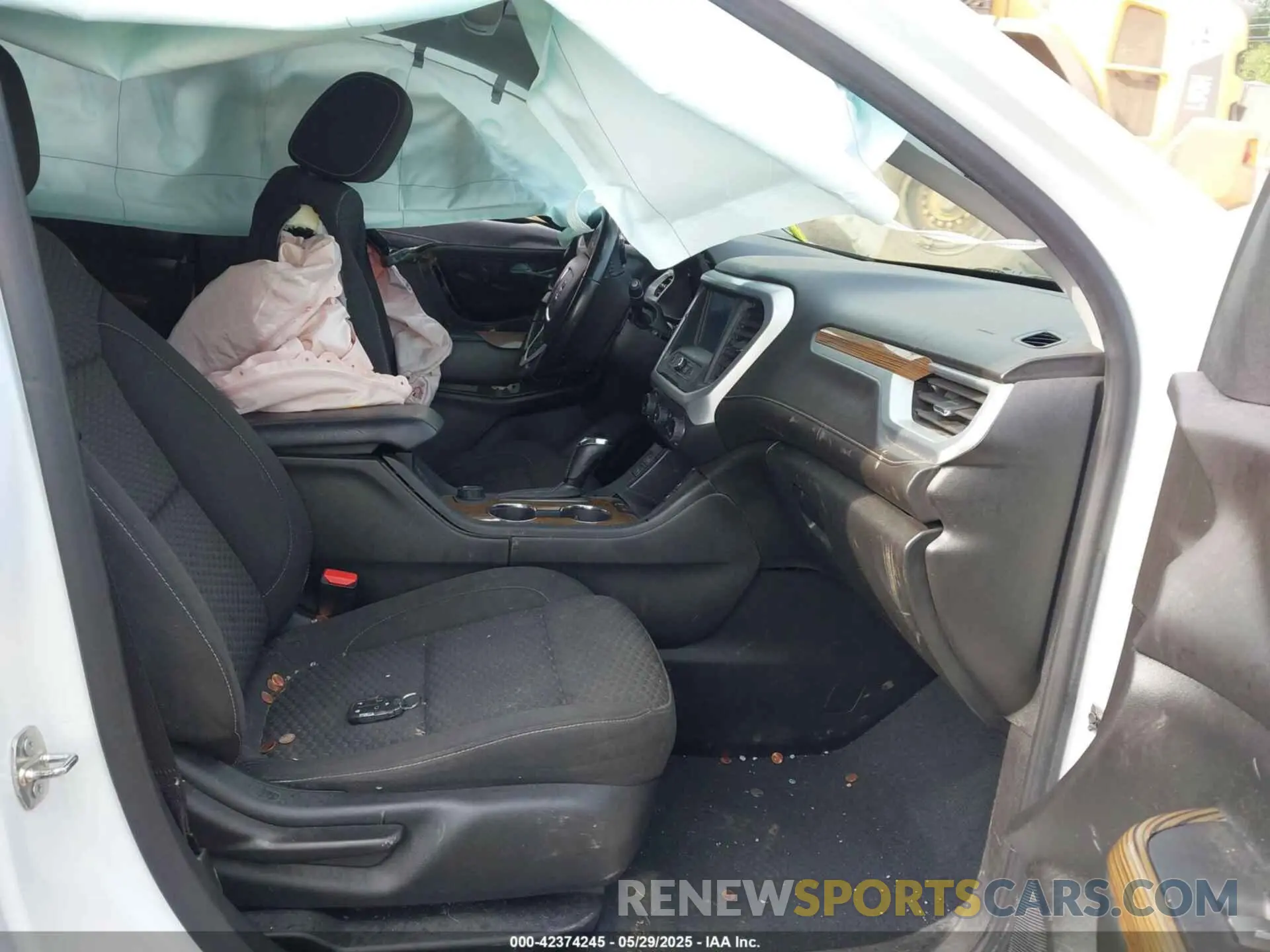 5 fotografías del automóvil dañado 1GKKNSLSXKZ277552 GMC ACADIA 2019
