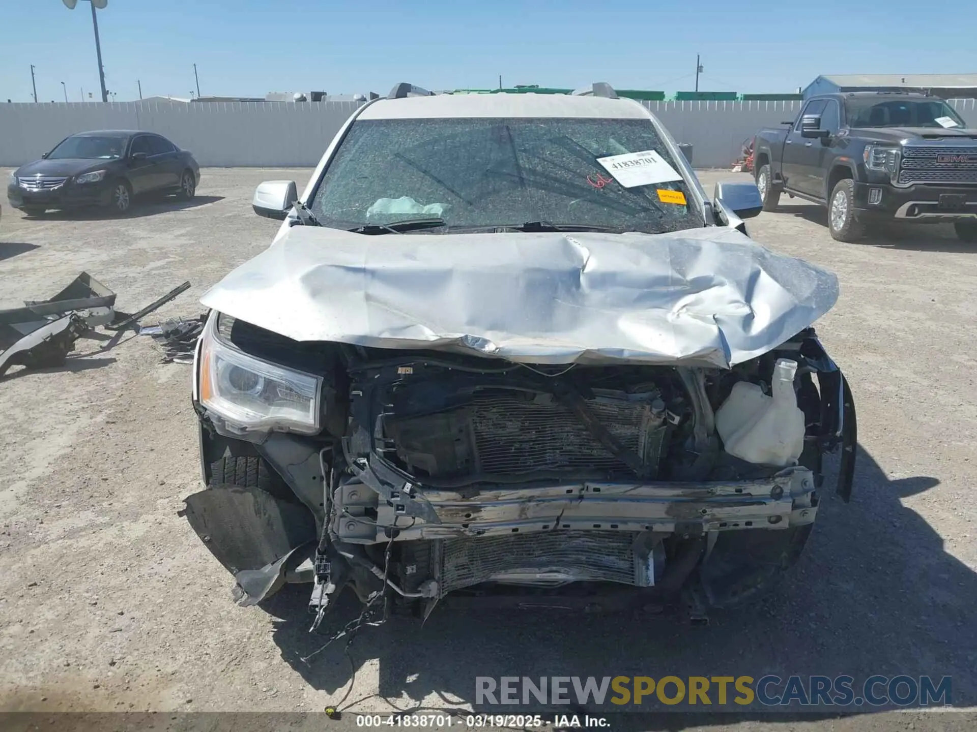 13 fotografías del automóvil dañado 1GKKNULS1KZ268265 GMC ACADIA 2019