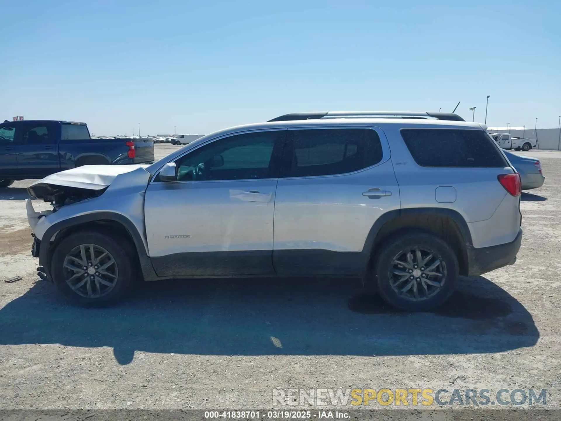 15 fotografías del automóvil dañado 1GKKNULS1KZ268265 GMC ACADIA 2019