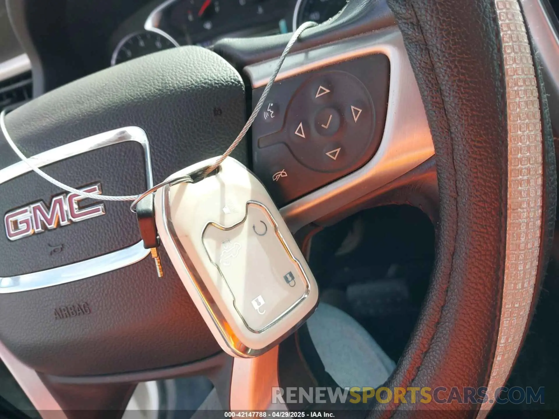 11 fotografías del automóvil dañado 1GKKNULS5KZ236581 GMC ACADIA 2019