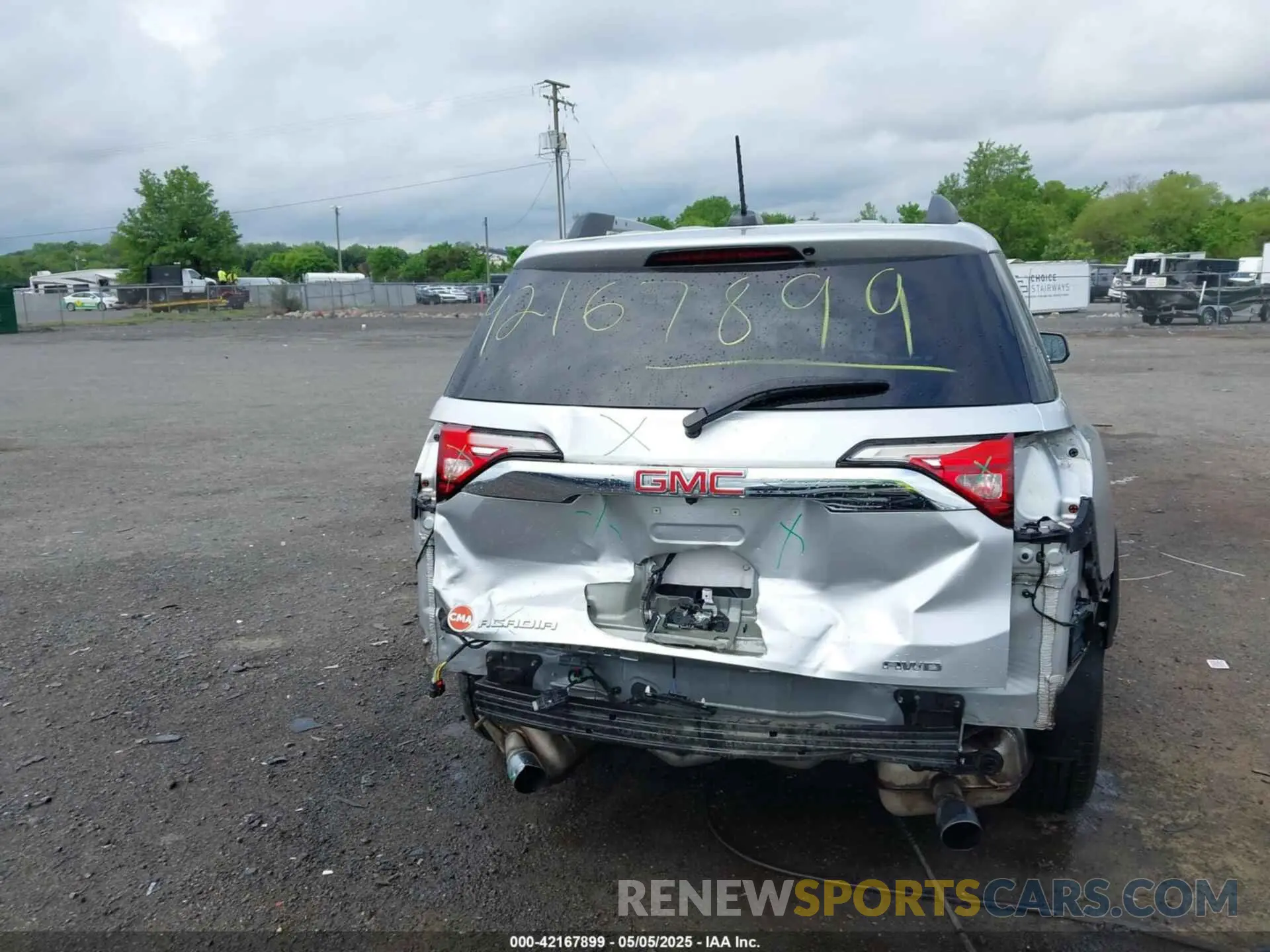 16 fotografías del automóvil dañado 1GKKNULS6KZ171434 GMC ACADIA 2019