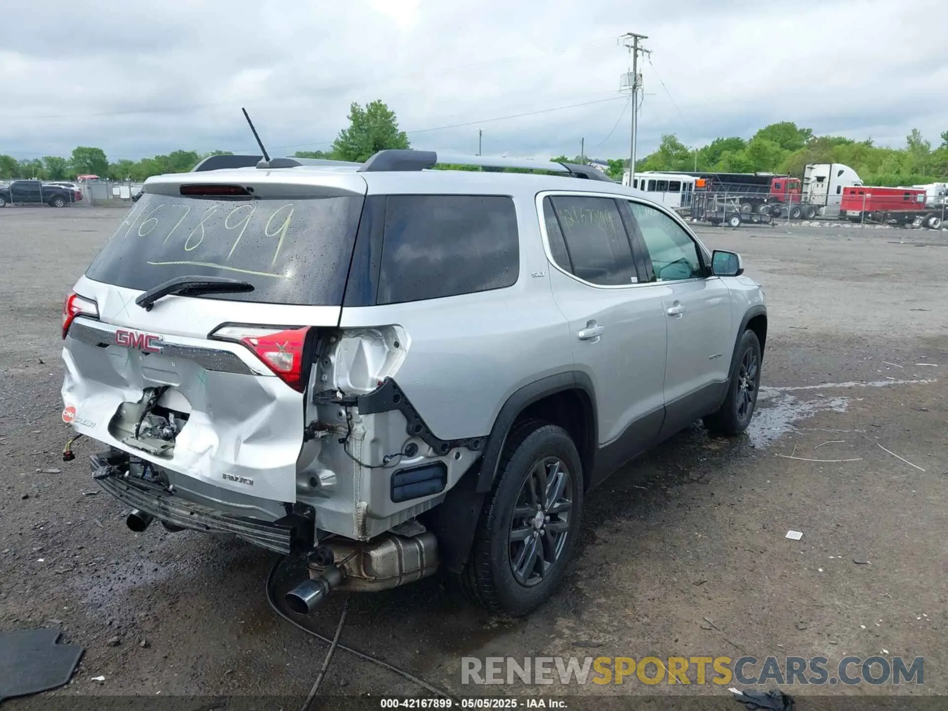 4 fotografías del automóvil dañado 1GKKNULS6KZ171434 GMC ACADIA 2019