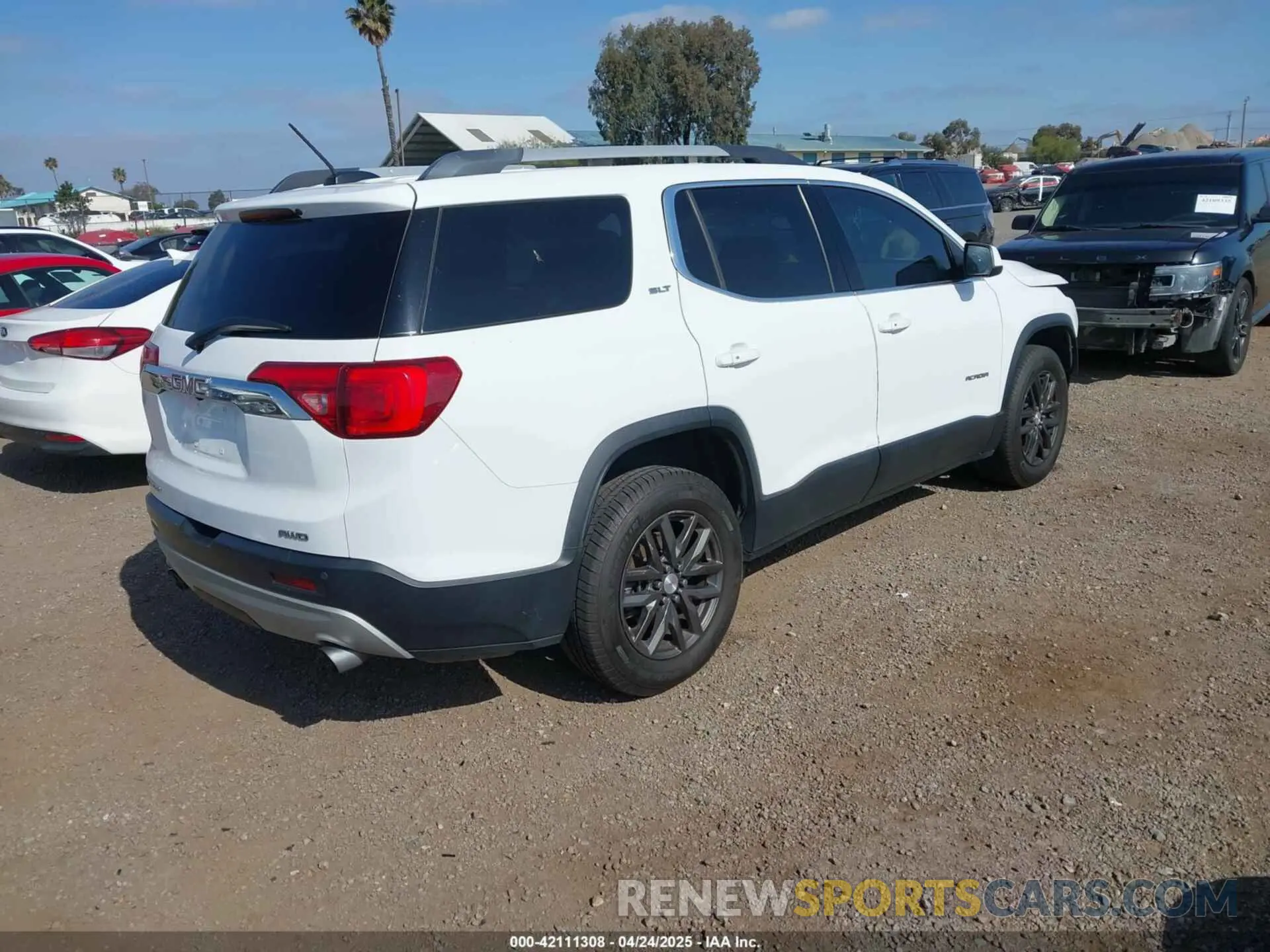 4 fotografías del automóvil dañado 1GKKNULS6KZ187505 GMC ACADIA 2019