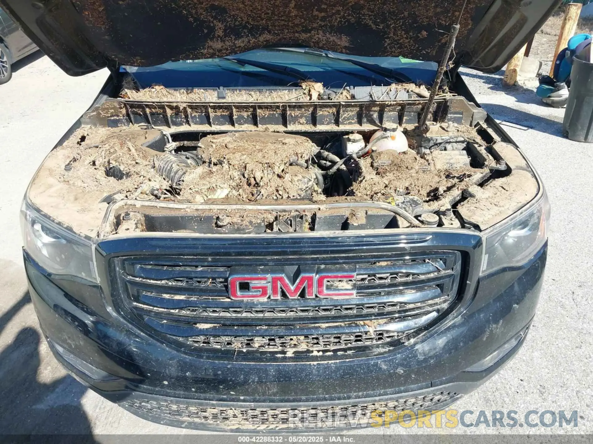 10 fotografías del automóvil dañado 1GKKNULS6KZ210622 GMC ACADIA 2019