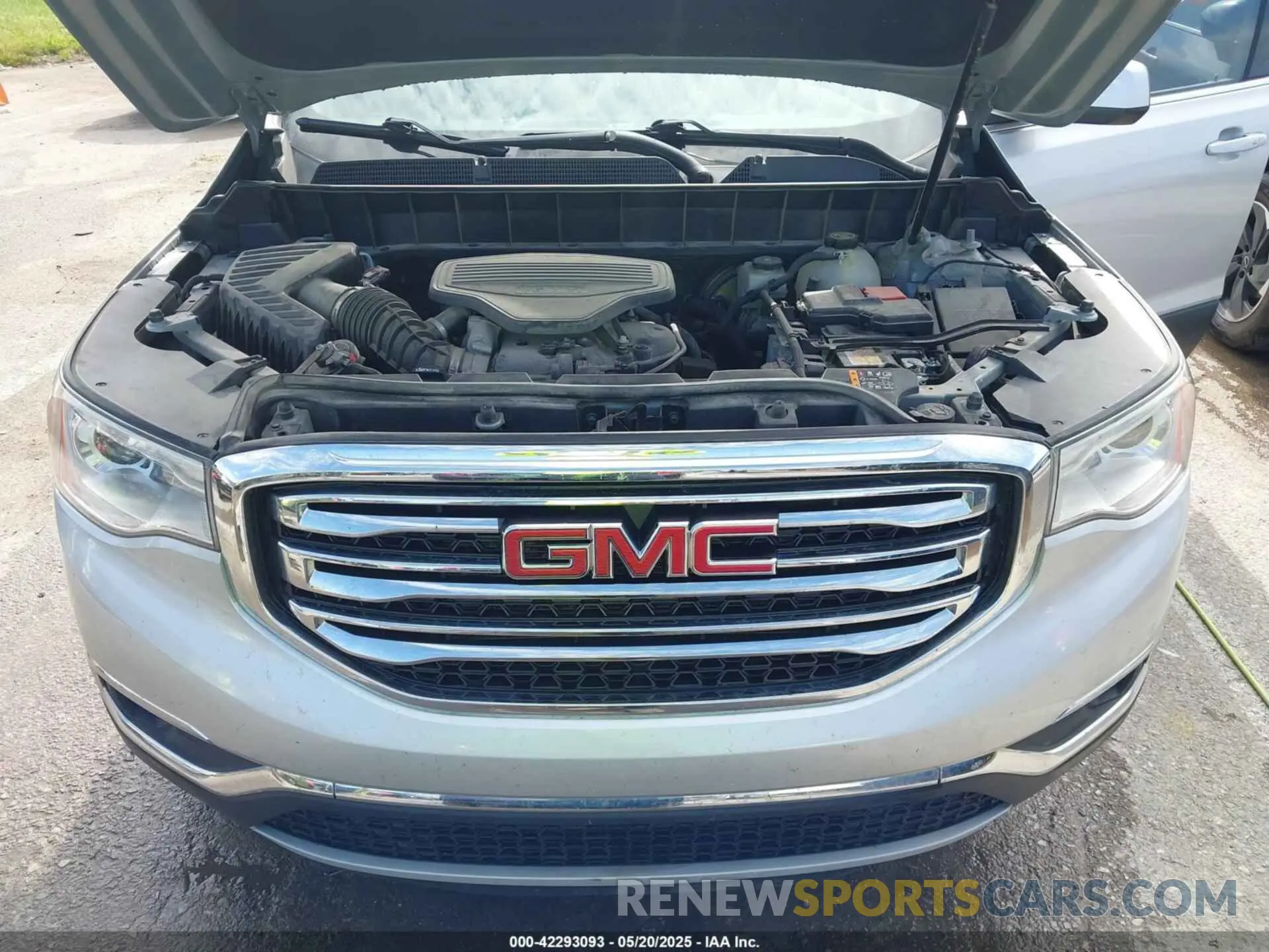 10 fotografías del automóvil dañado 1GKKNULS7KZ193894 GMC ACADIA 2019