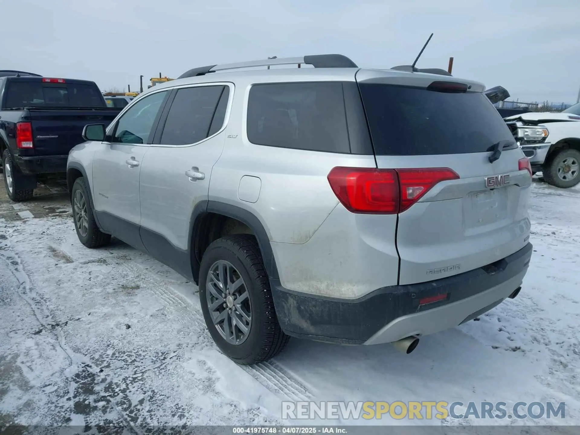 3 fotografías del automóvil dañado 1GKKNULS9KZ246014 GMC ACADIA 2019