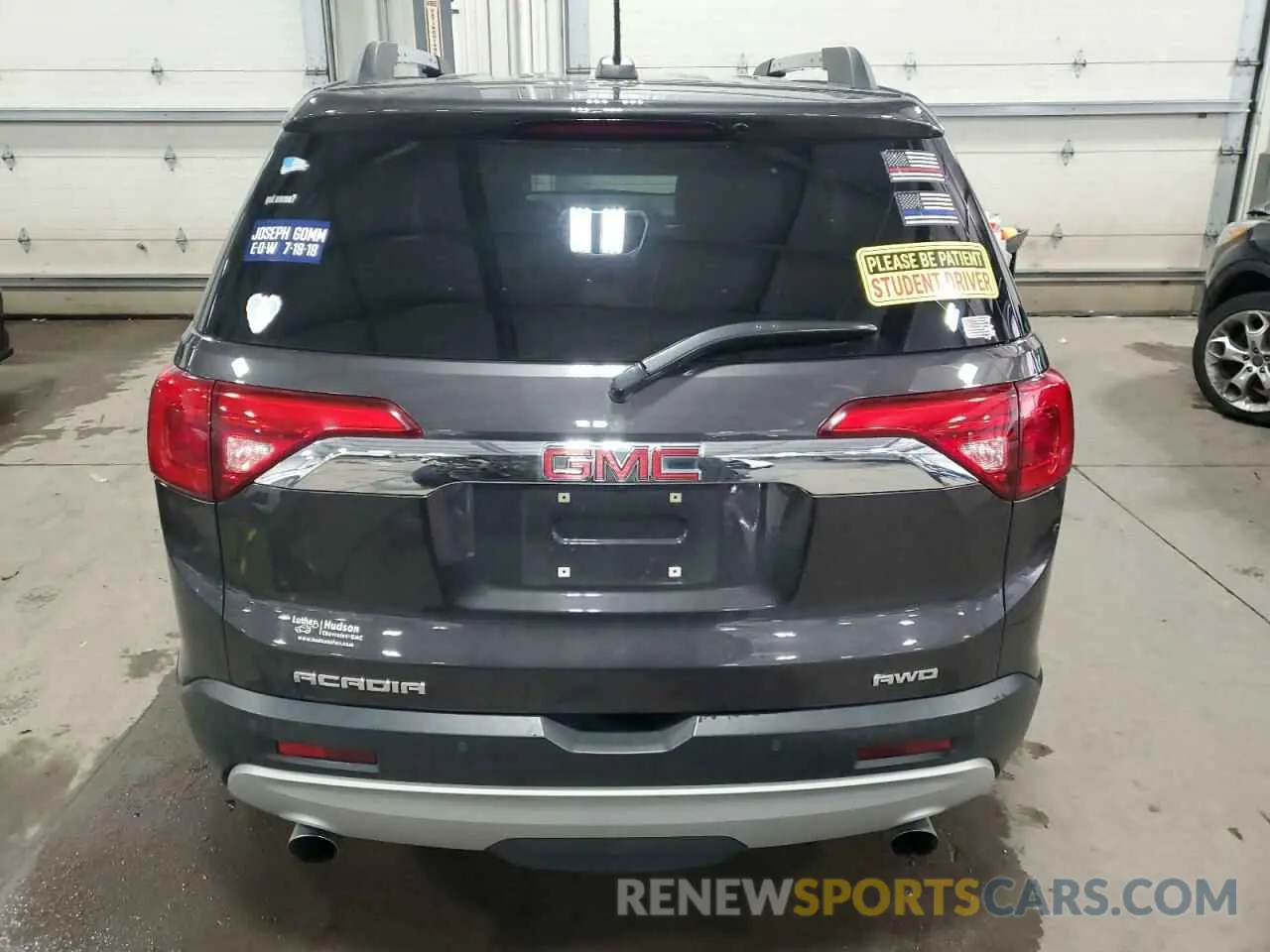 6 fotografías del automóvil dañado 1GKKNULSXKZ107896 GMC ACADIA 2019
