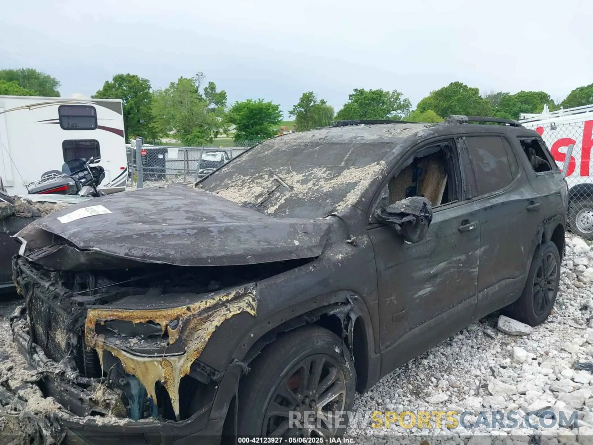 6 fotografías del automóvil dañado 1GKKNVLS6KZ158317 GMC ACADIA 2019