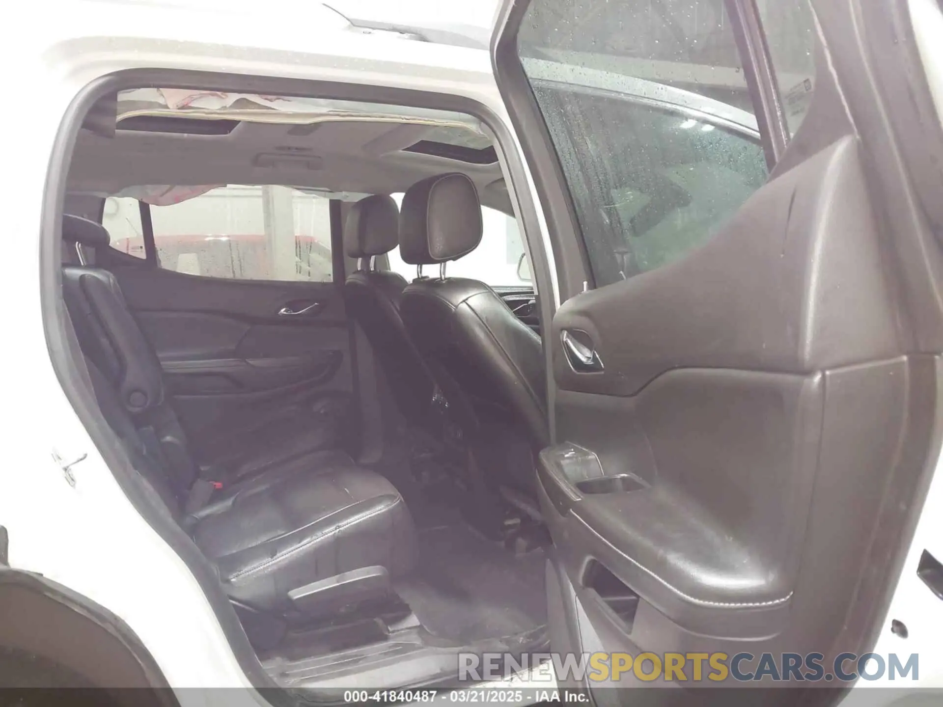 8 fotografías del automóvil dañado 1GKKNWLS6KZ161319 GMC ACADIA 2019