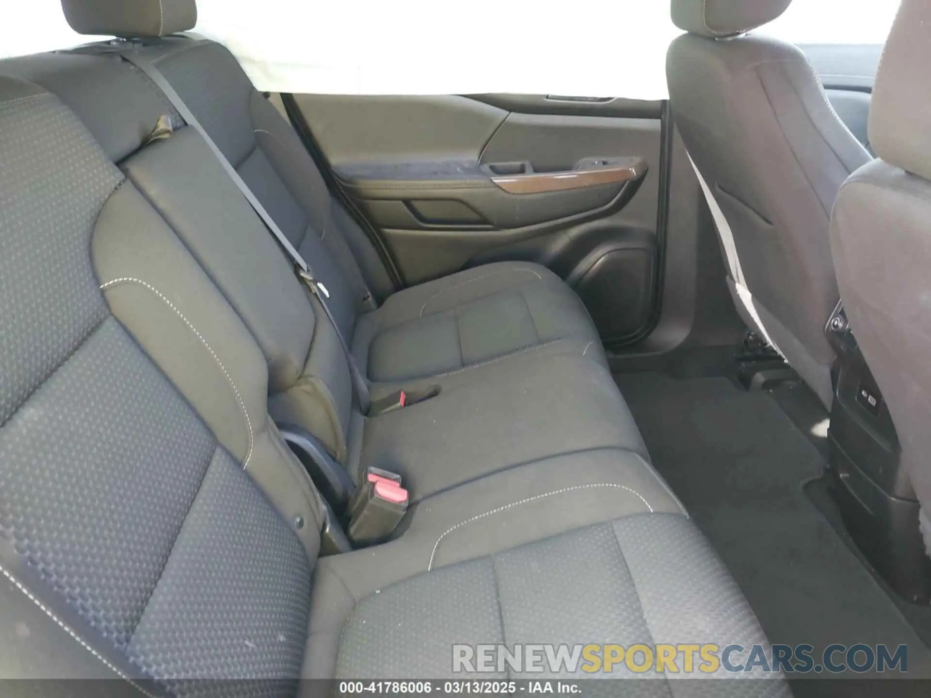 8 fotografías del automóvil dañado 1GKKNKLA4LZ168965 GMC ACADIA 2020