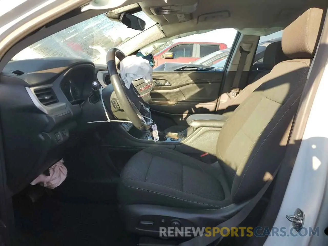 7 fotografías del automóvil dañado 1GKKNKLA4LZ240358 GMC ACADIA 2020