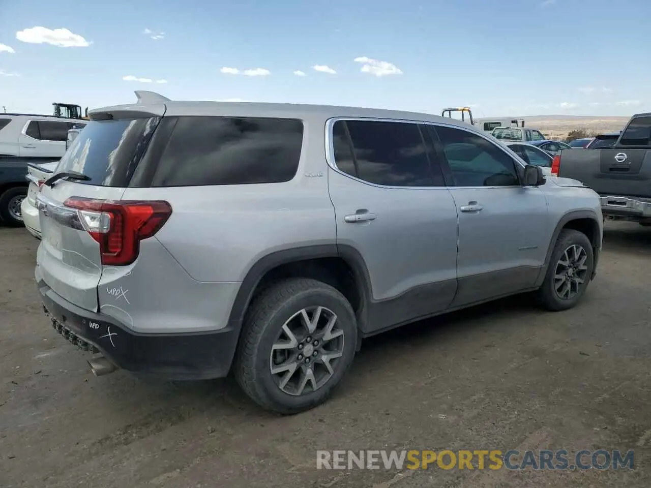 3 fotografías del automóvil dañado 1GKKNKLA7LZ229743 GMC ACADIA 2020