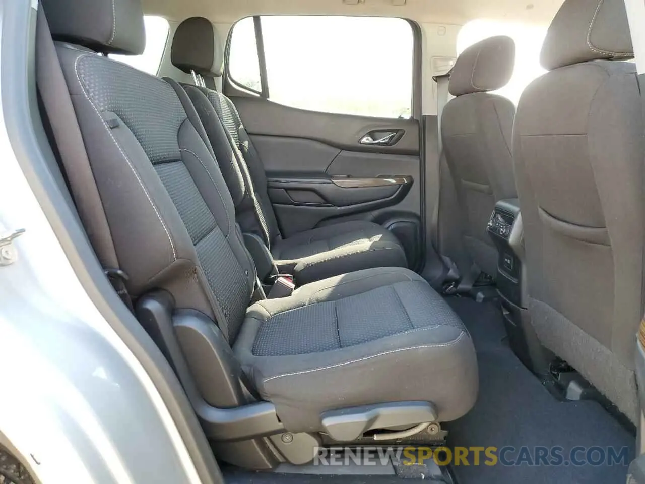 11 fotografías del automóvil dañado 1GKKNKLA8LZ208318 GMC ACADIA 2020