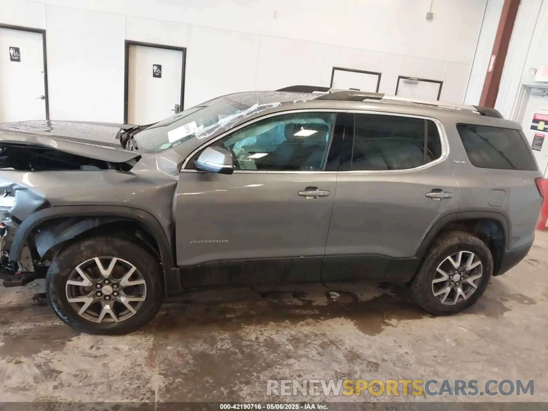 14 fotografías del automóvil dañado 1GKKNKLS2LZ186745 GMC ACADIA 2020