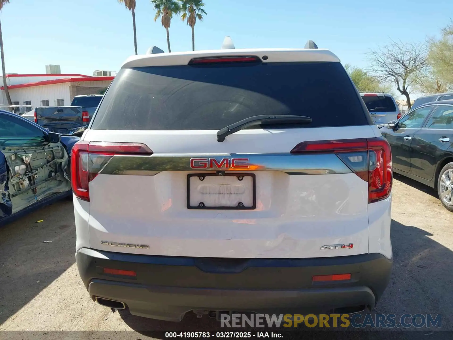 17 fotografías del automóvil dañado 1GKKNLLS0LZ117901 GMC ACADIA 2020