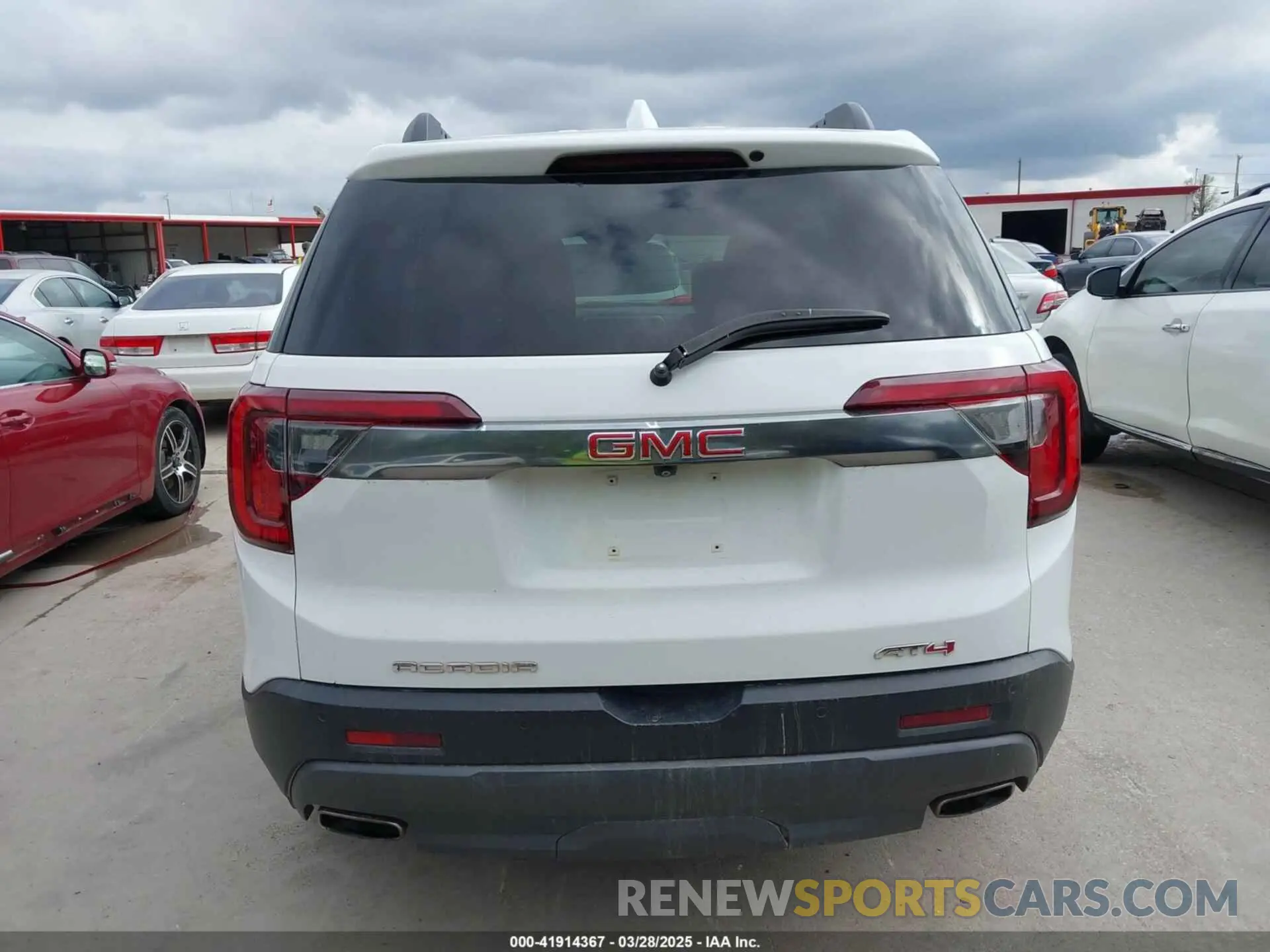 16 fotografías del automóvil dañado 1GKKNLLS9LZ156258 GMC ACADIA 2020