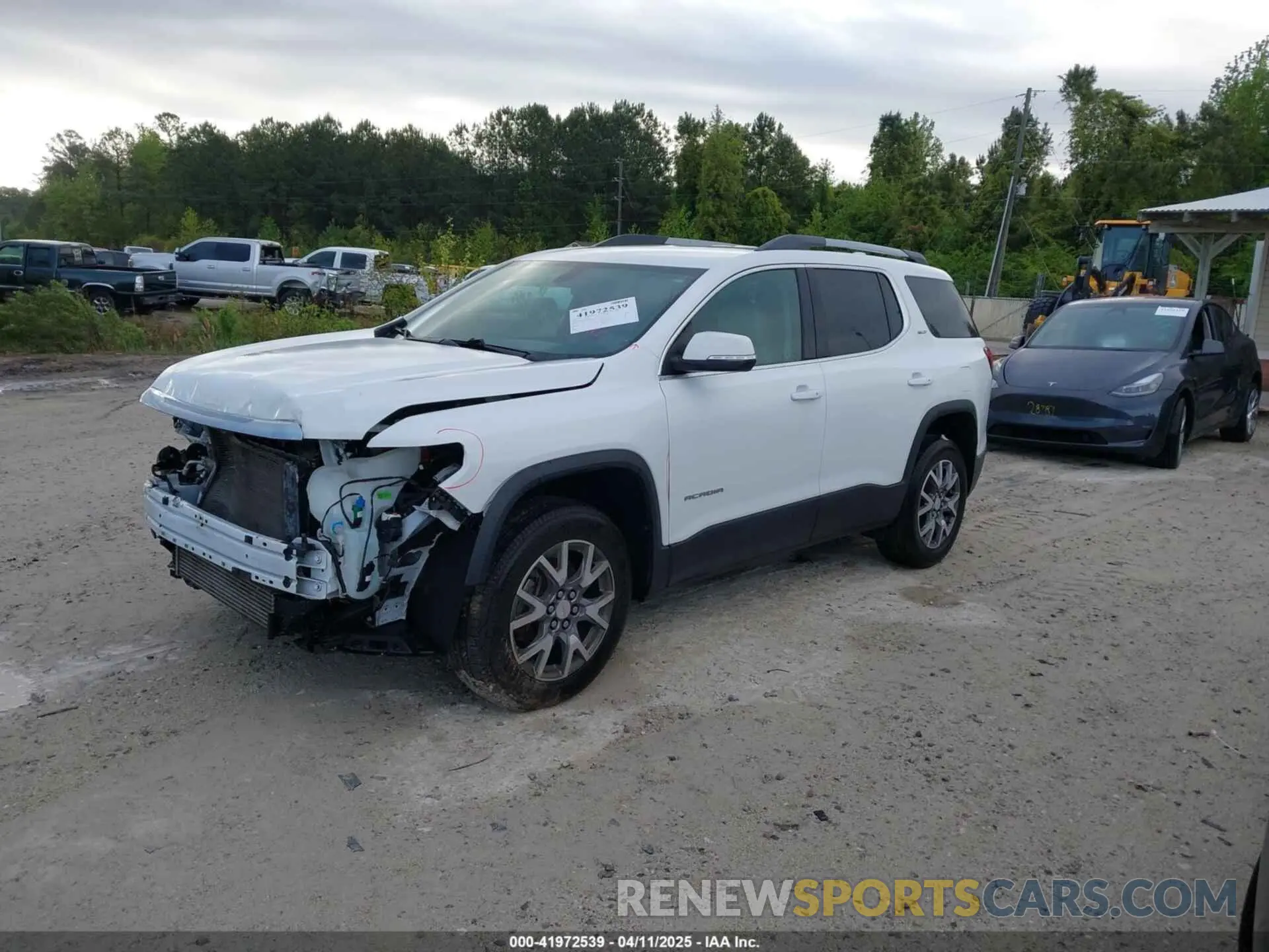 2 fotografías del automóvil dañado 1GKKNML44LZ203820 GMC ACADIA 2020