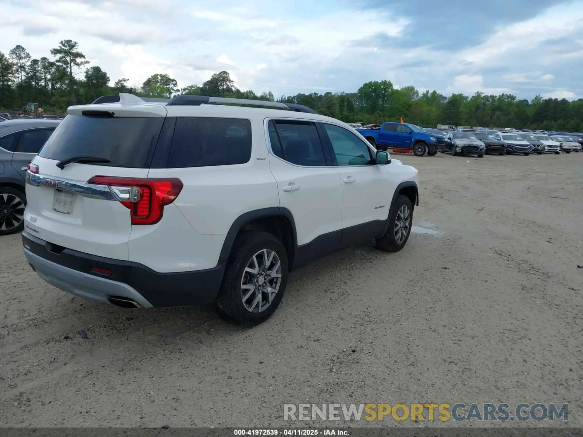 4 fotografías del automóvil dañado 1GKKNML44LZ203820 GMC ACADIA 2020