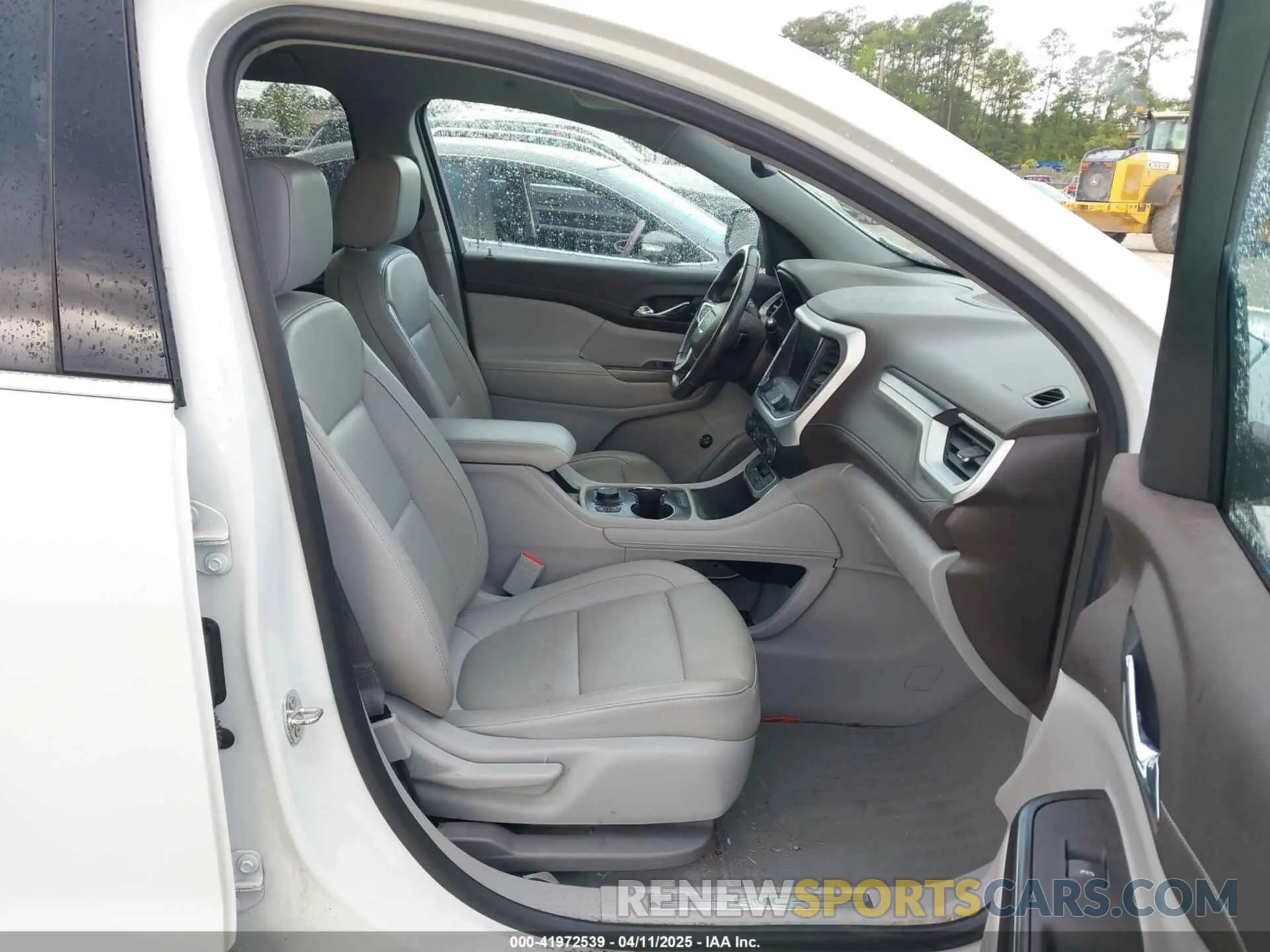 5 fotografías del automóvil dañado 1GKKNML44LZ203820 GMC ACADIA 2020