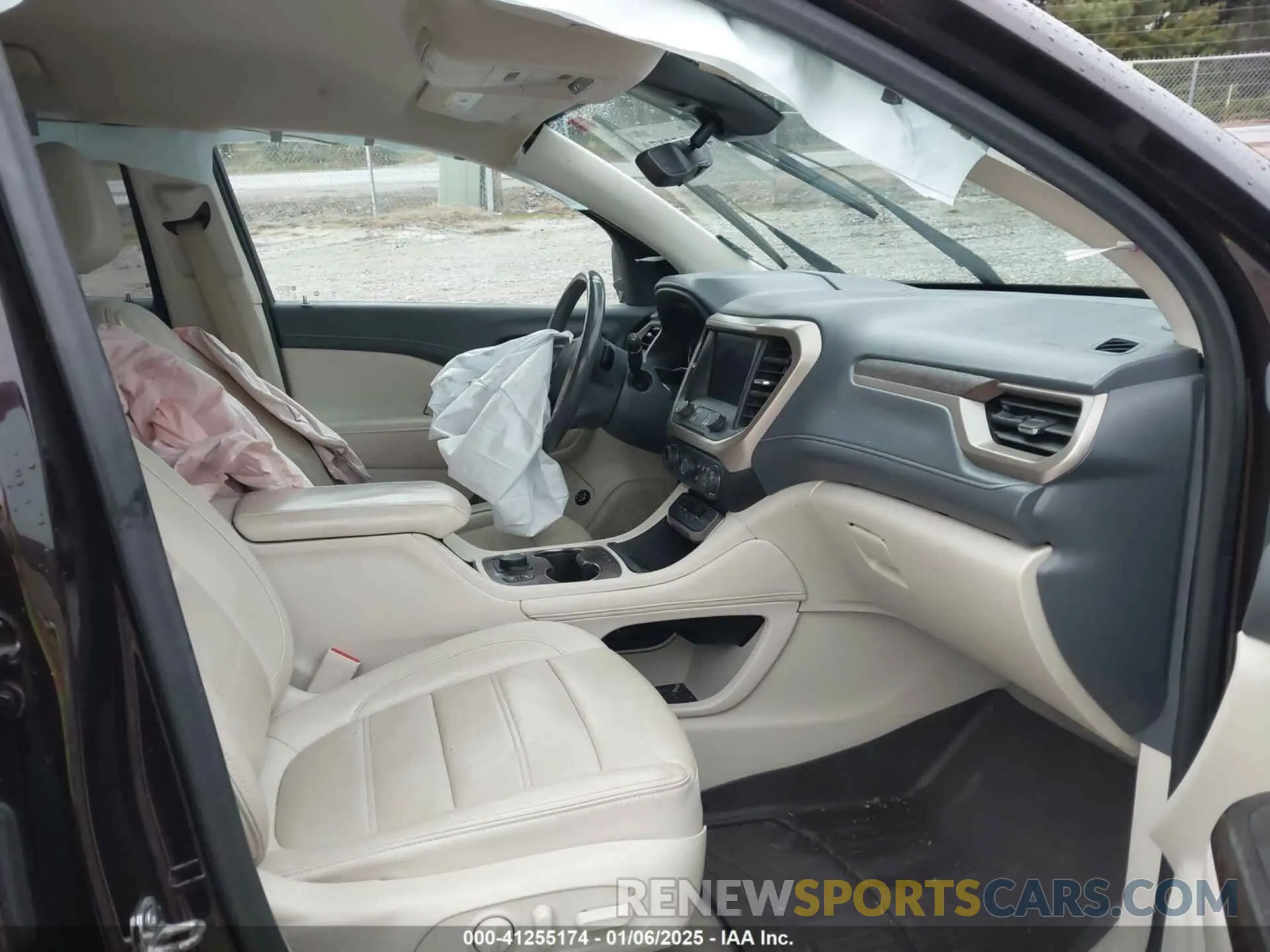 5 fotografías del automóvil dañado 1GKKNPLS4LZ235005 GMC ACADIA 2020
