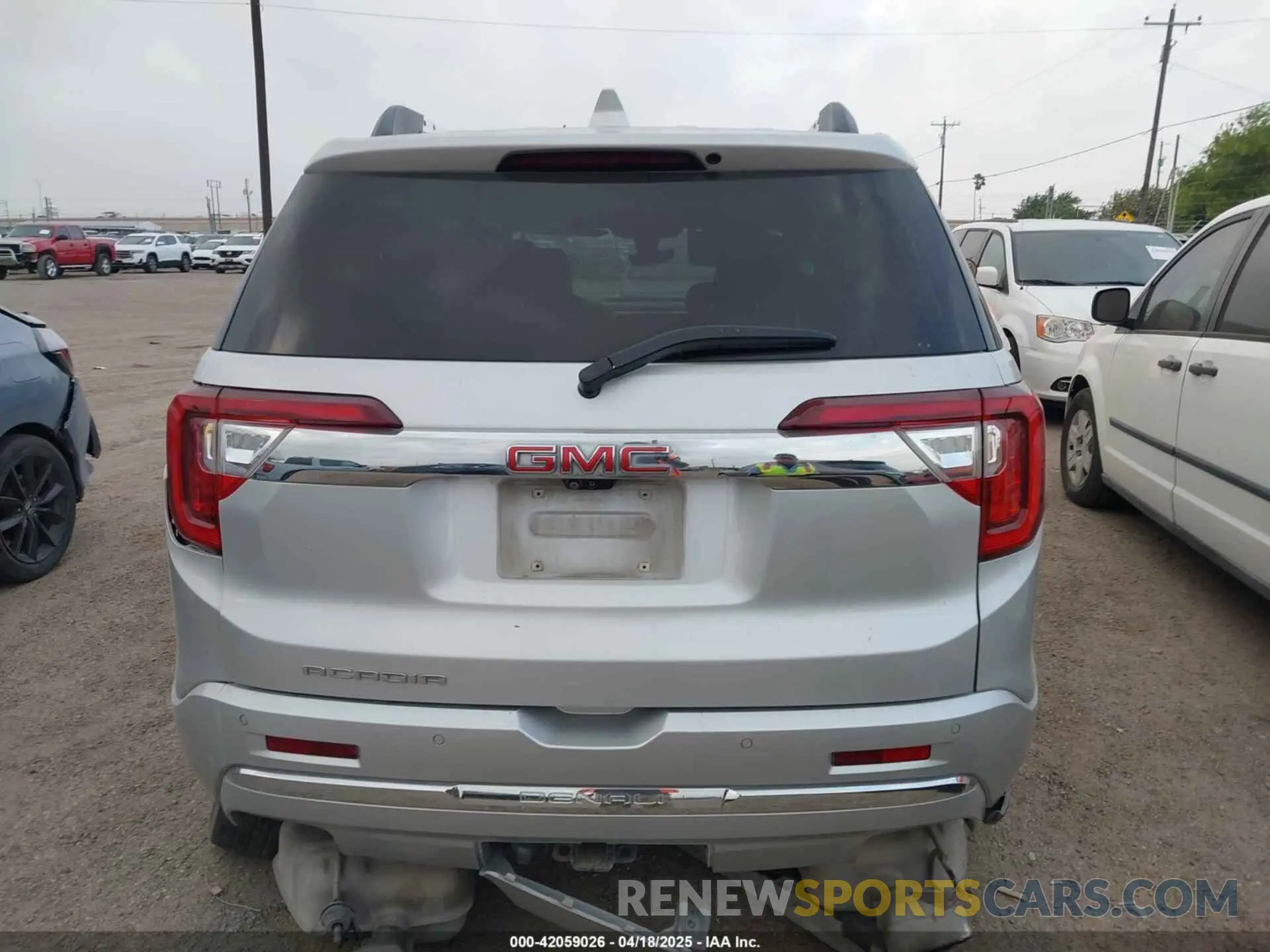 16 fotografías del automóvil dañado 1GKKNPLSXLZ194329 GMC ACADIA 2020