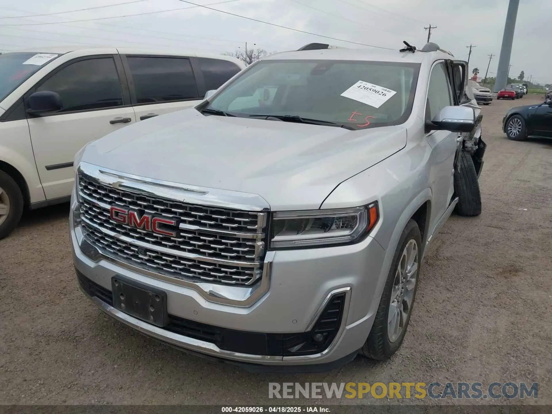 2 fotografías del automóvil dañado 1GKKNPLSXLZ194329 GMC ACADIA 2020