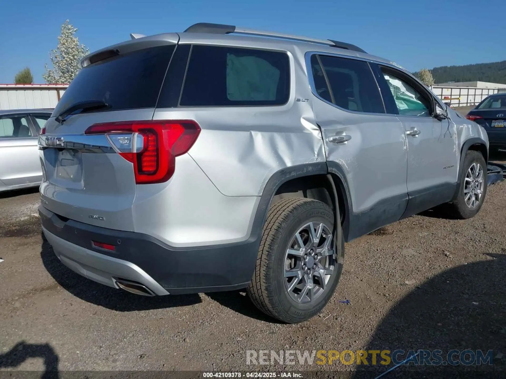 4 fotografías del automóvil dañado 1GKKNULS4LZ166119 GMC ACADIA 2020