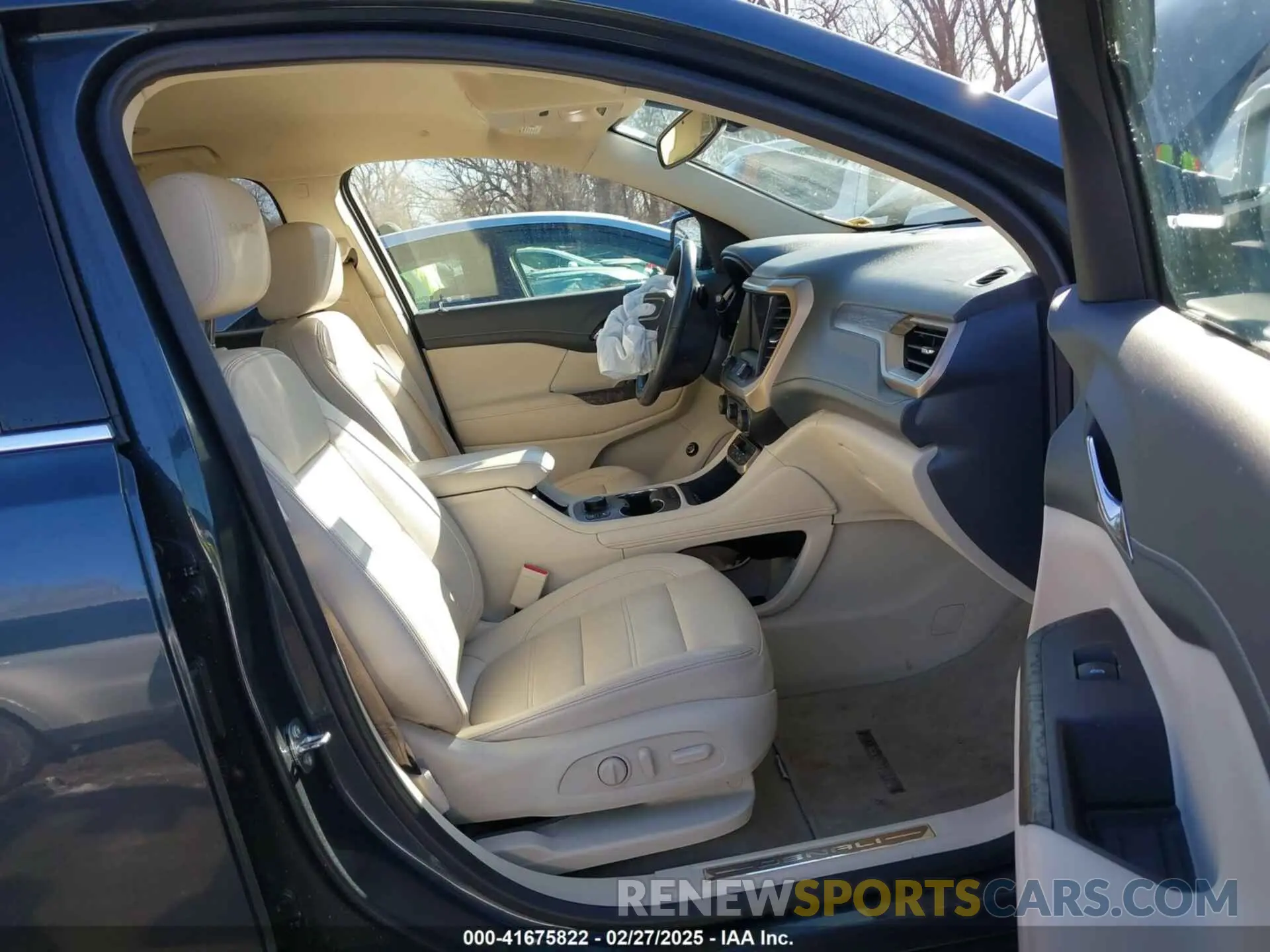 5 fotografías del automóvil dañado 1GKKNXLS4LZ224196 GMC ACADIA 2020