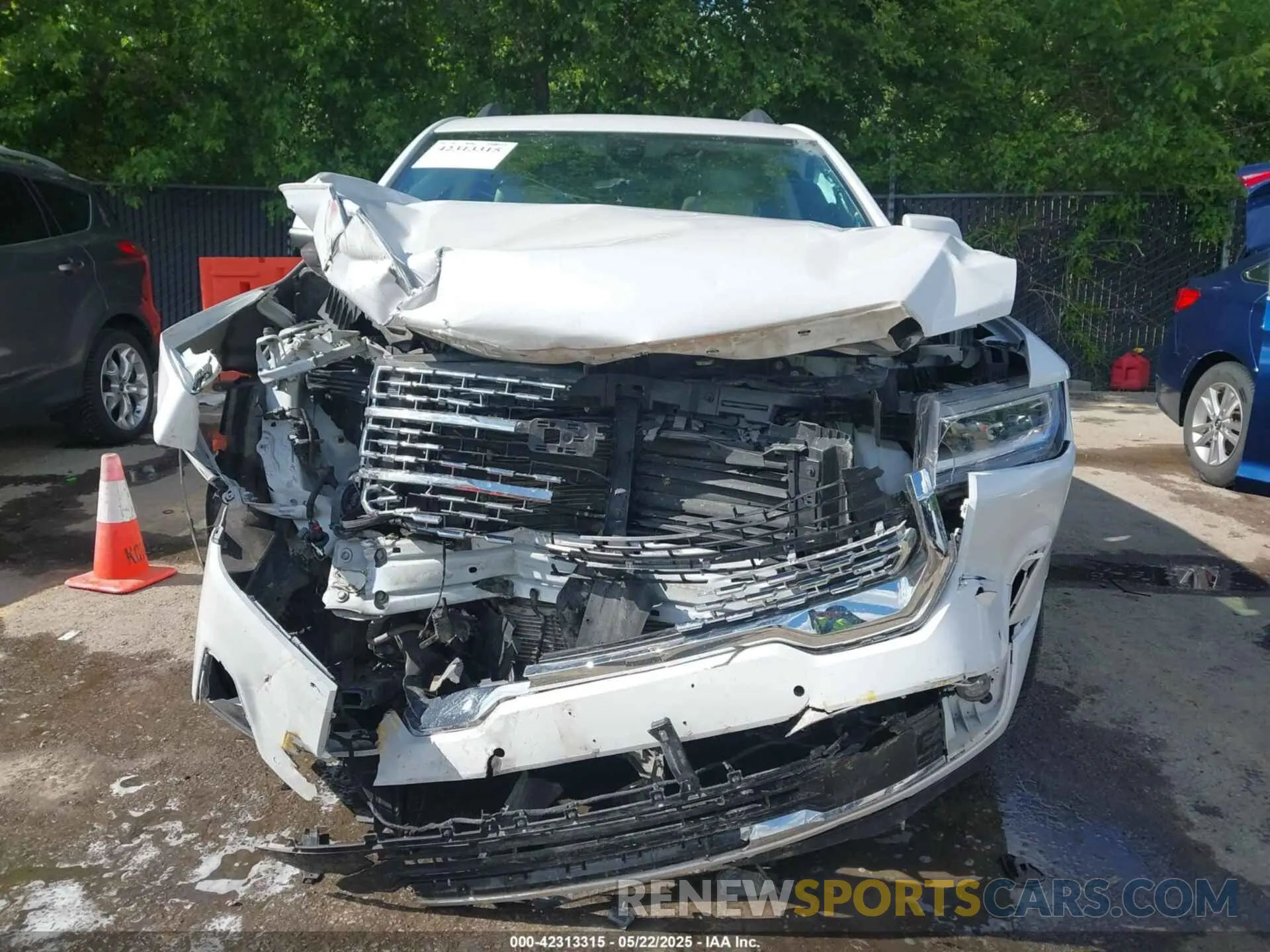 13 fotografías del automóvil dañado 1GKKNXLSXLZ127603 GMC ACADIA 2020