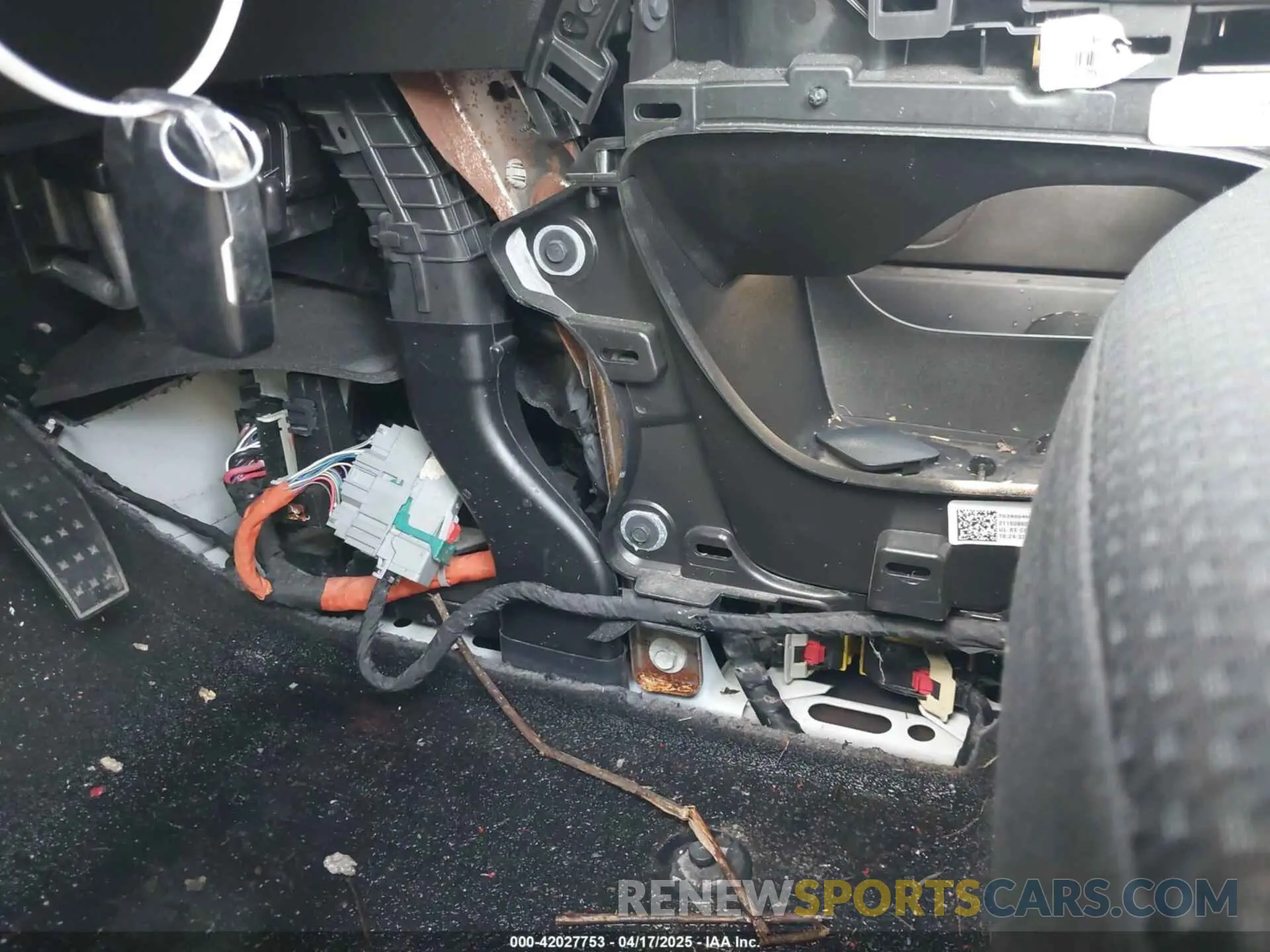 14 fotografías del automóvil dañado 1GKKNKLA2MZ229926 GMC ACADIA 2021