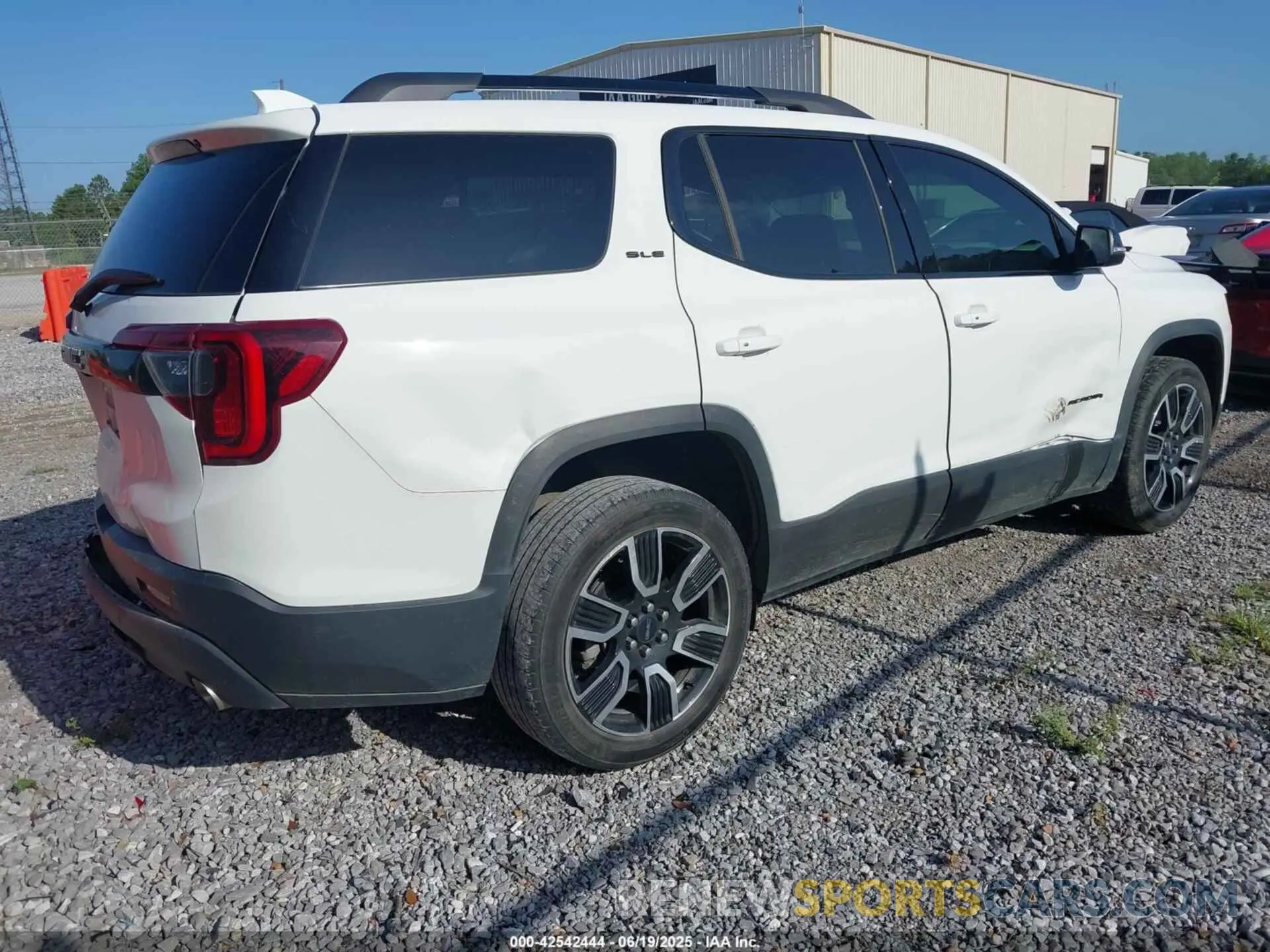 4 fotografías del automóvil dañado 1GKKNKLA4MZ175268 GMC ACADIA 2021