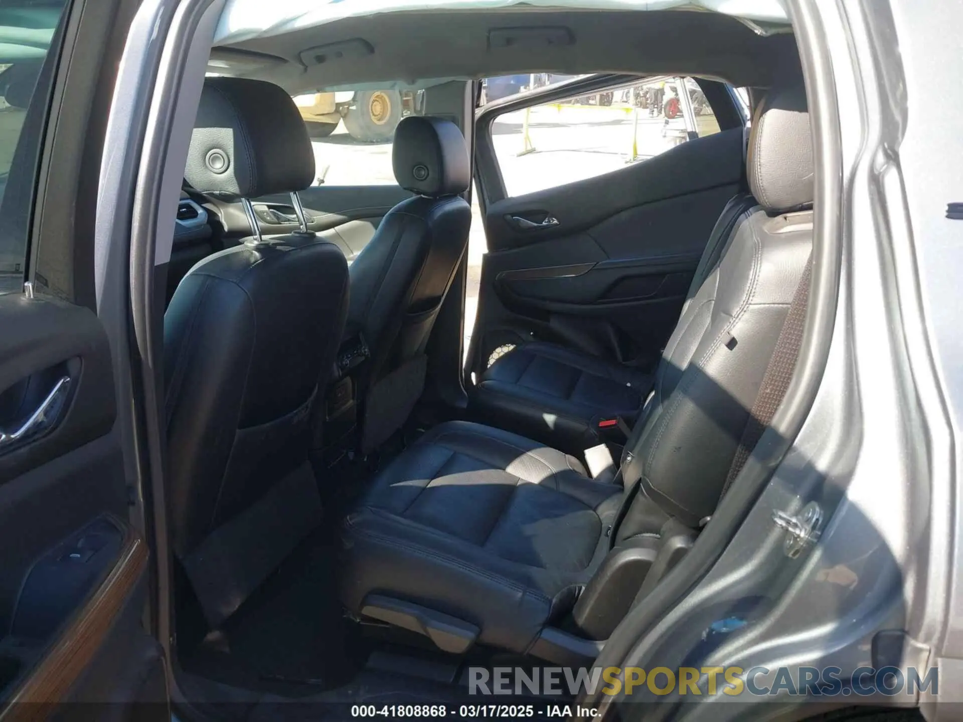 8 fotografías del automóvil dañado 1GKKNKLA6MZ212742 GMC ACADIA 2021