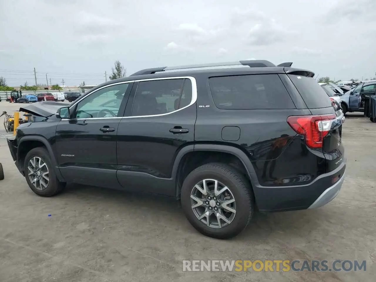 2 fotografías del automóvil dañado 1GKKNKLAXMZ153646 GMC ACADIA 2021