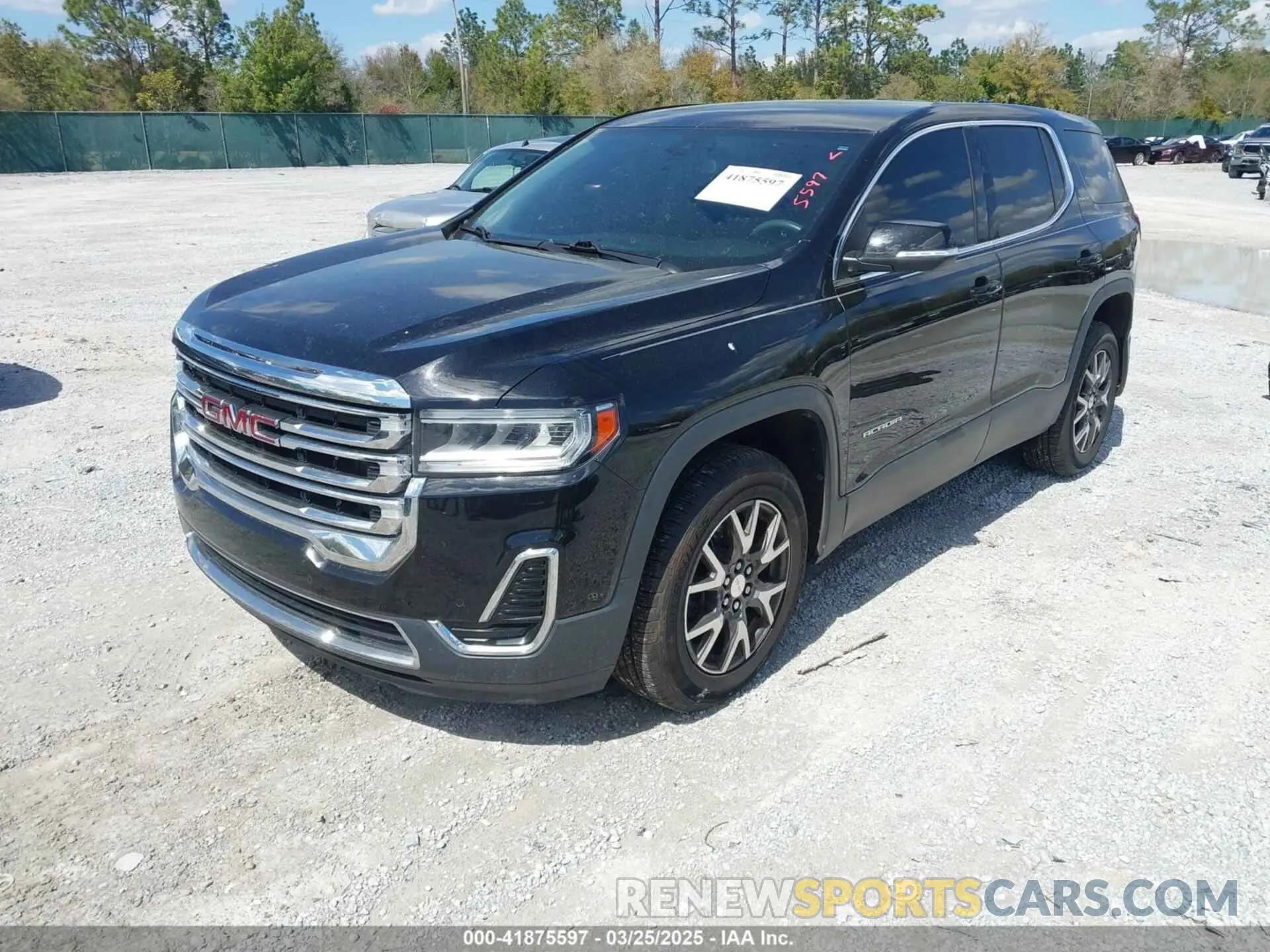 2 fotografías del automóvil dañado 1GKKNKLS2MZ186326 GMC ACADIA 2021