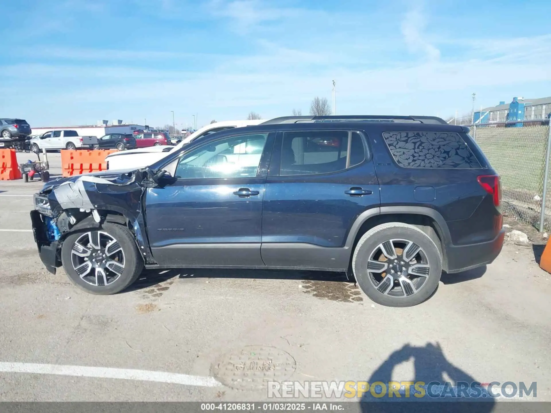 14 fotografías del automóvil dañado 1GKKNKLS9MZ138922 GMC ACADIA 2021