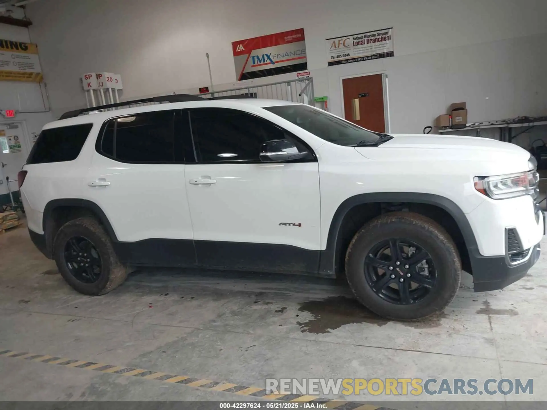 13 fotografías del automóvil dañado 1GKKNLLS0MZ183835 GMC ACADIA 2021