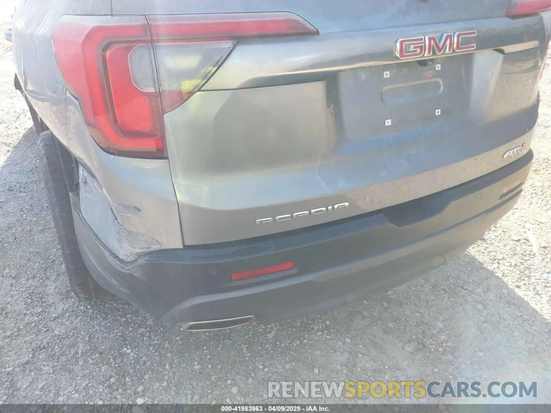 22 fotografías del automóvil dañado 1GKKNLLS4MZ166651 GMC ACADIA 2021