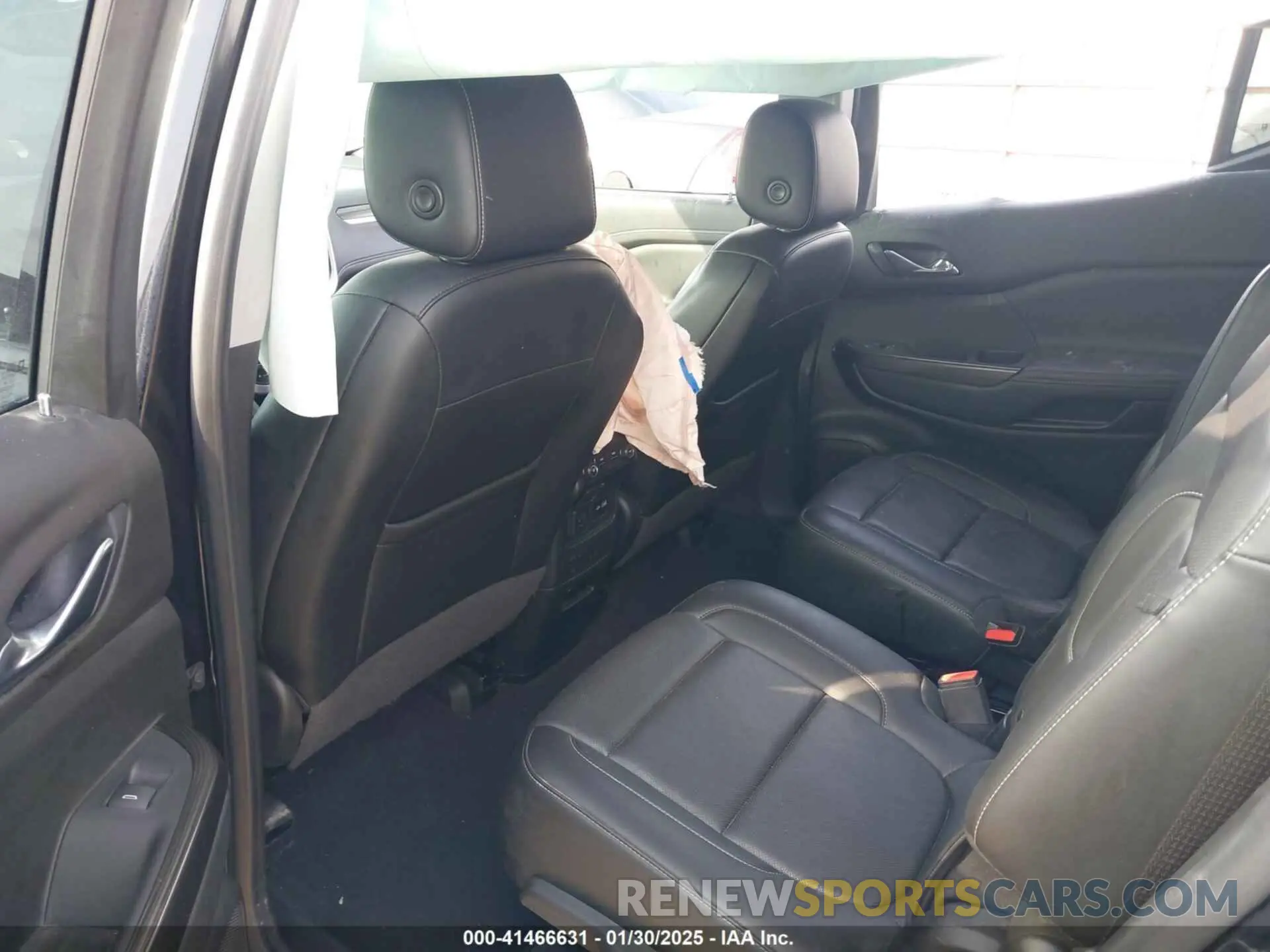 8 fotografías del automóvil dañado 1GKKNML46MZ181983 GMC ACADIA 2021
