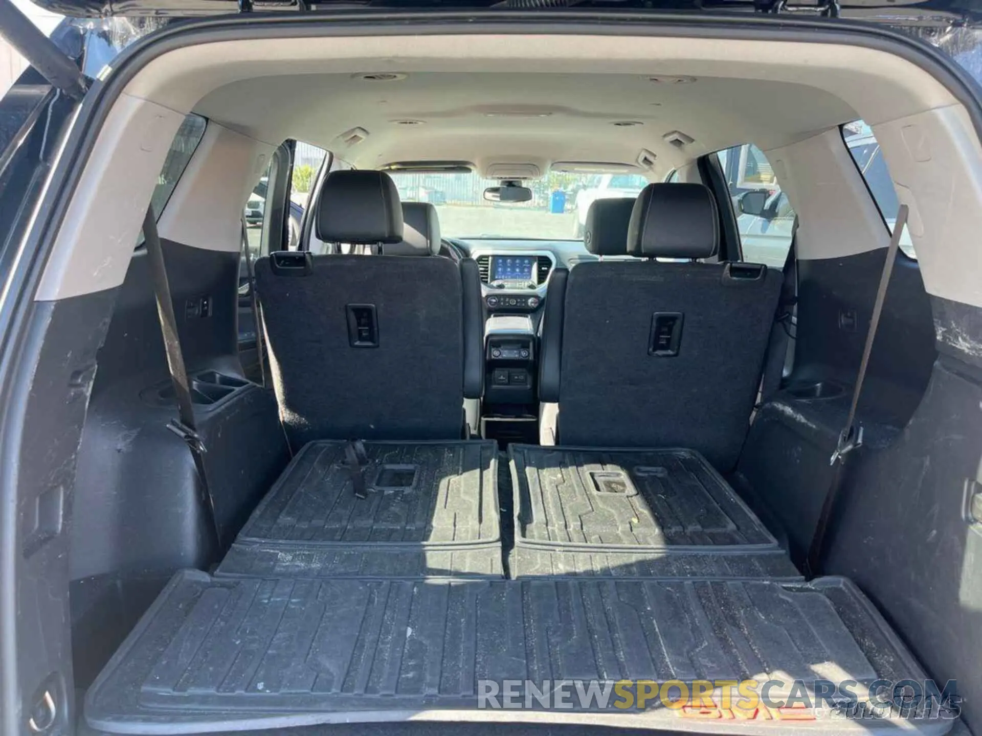 4 fotografías del automóvil dañado 1GKKNMLS2MZ113520 GMC ACADIA 2021