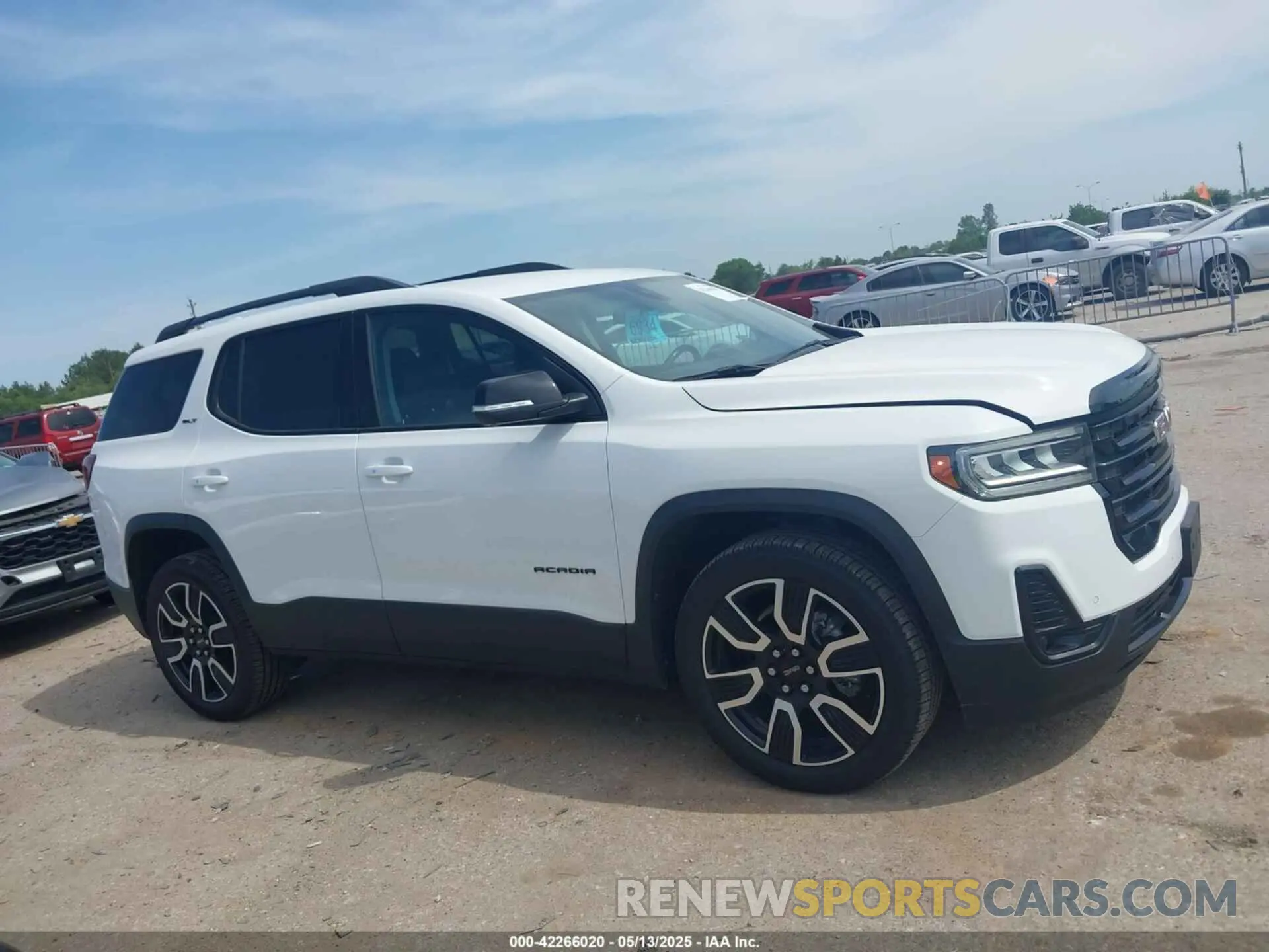 13 fotografías del automóvil dañado 1GKKNMLS4MZ211240 GMC ACADIA 2021